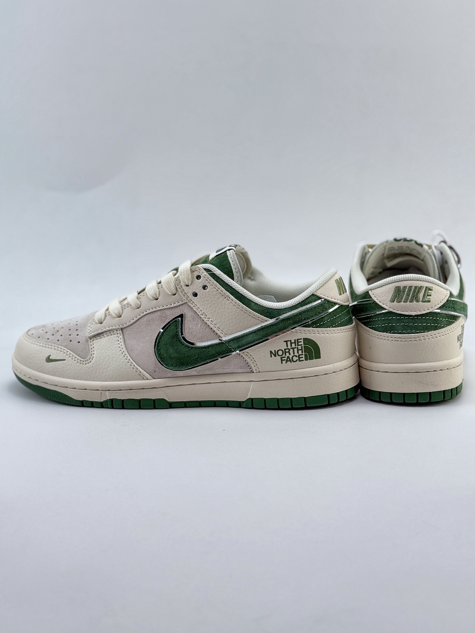 Nike SB Dunk Low x The North Face 白绿小钩  DQ1098-511