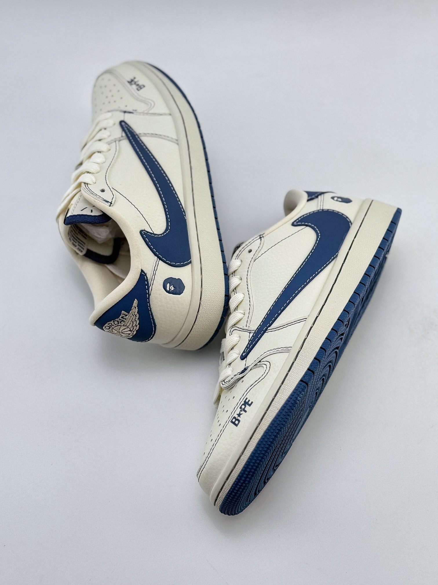 Travis Scott x Nike Air Jordan 1 Low x BAPE Air Jordan 1 Low 反转米蓝倒钩  CH6336-008