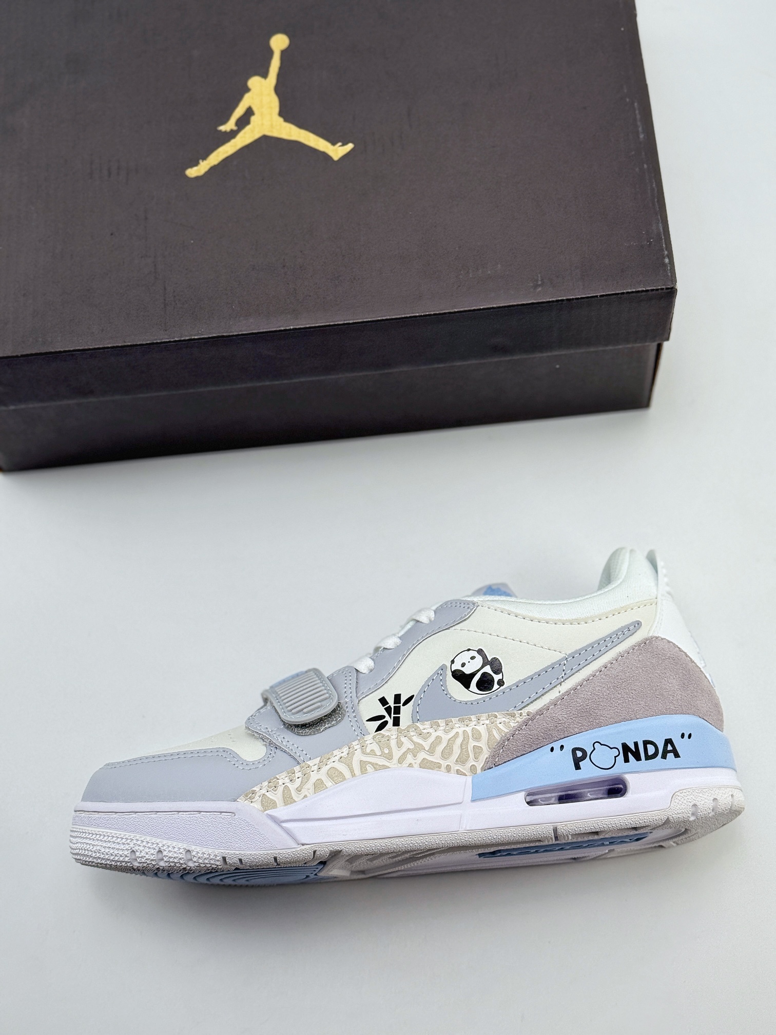 Nike Air Jordan Legacy 312 Low OKHR 墨竹熊猫 国风竹子 爪印 PANDA 英文涂鸦 白灰蓝  HQ1190-101