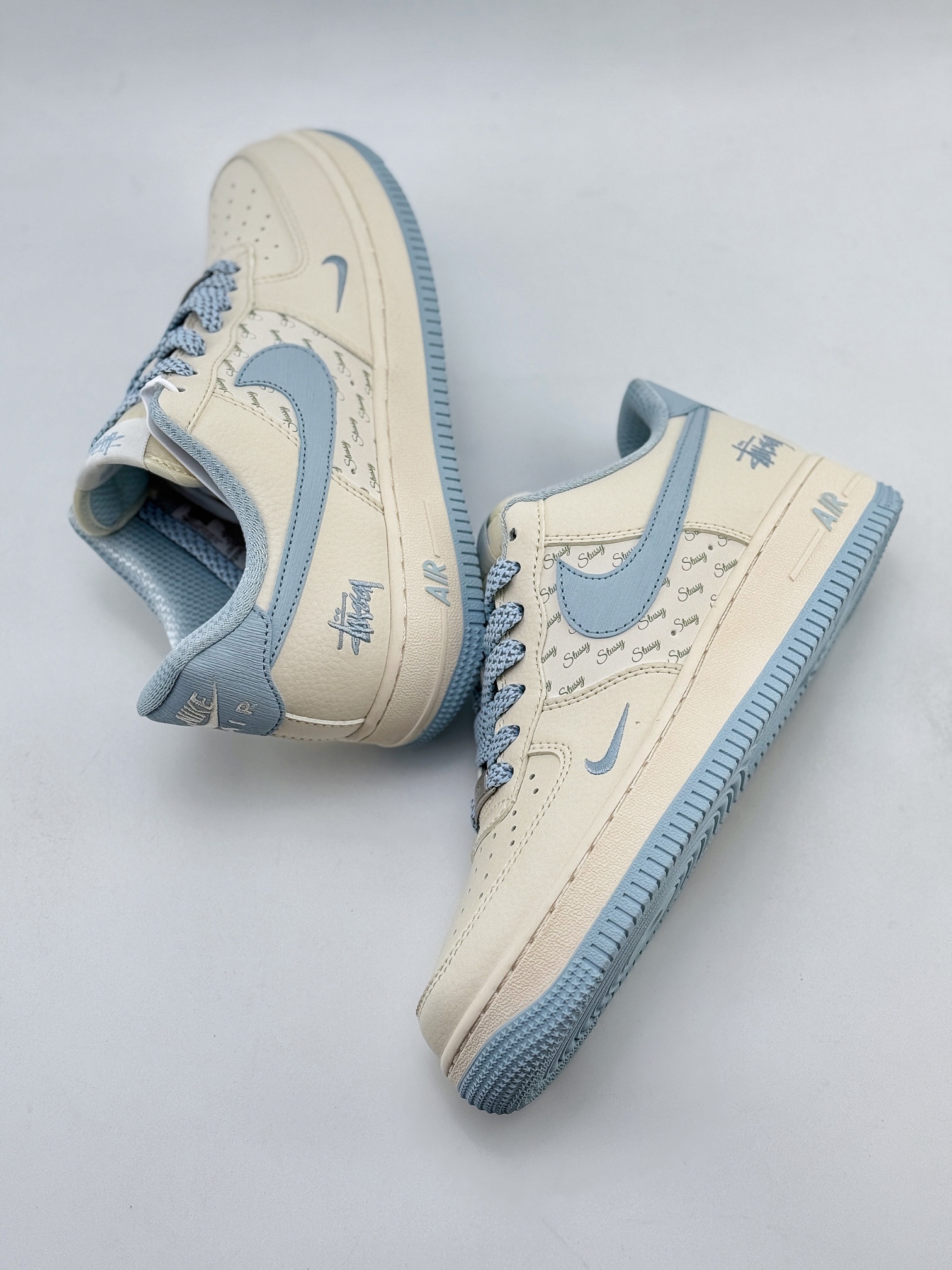 Nike Air Force 1 Low 07 x Stussy 白天蓝满天星 XZ3328-002