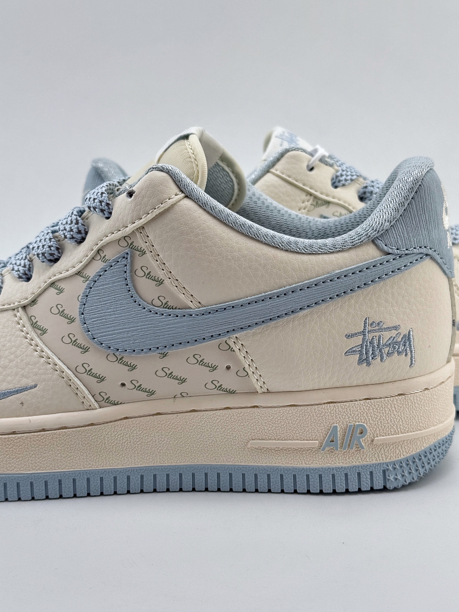 Nike Air Force 1 Low 07 x Stussy 白天蓝满天星 XZ3328-002