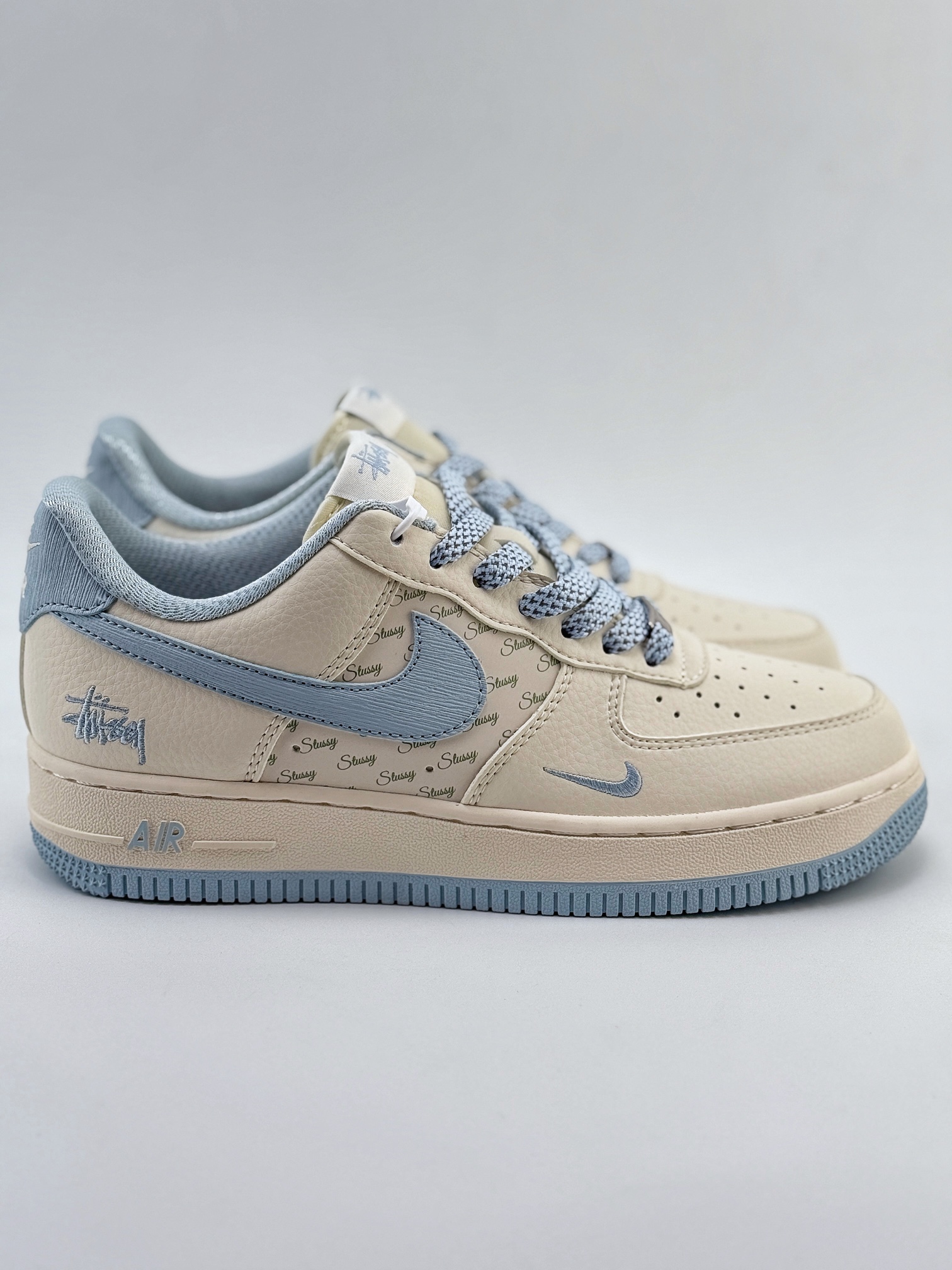 Nike Air Force 1 Low 07 x Stussy 白天蓝满天星 XZ3328-002