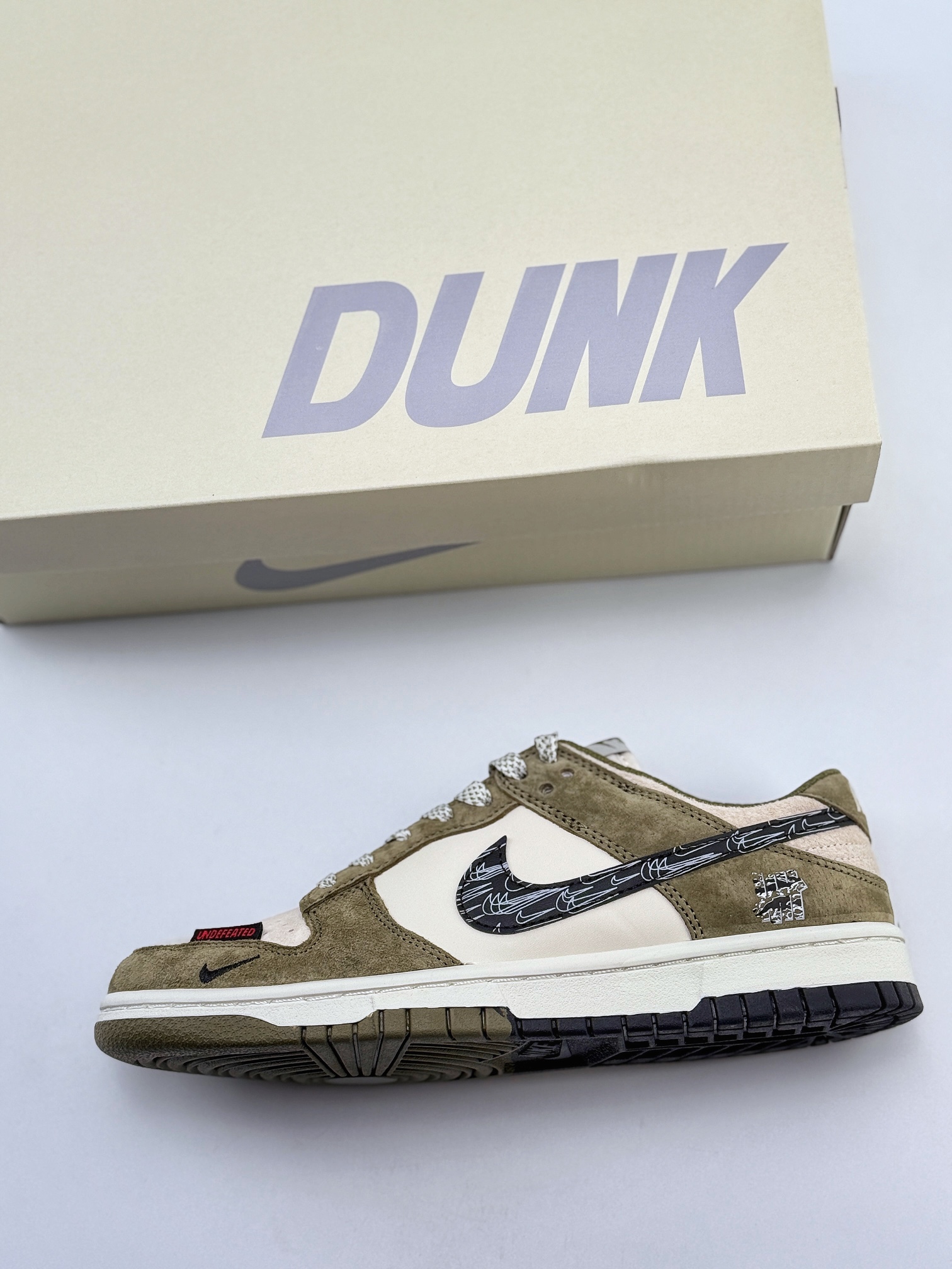 Nike SB Dunk Low x UNDEFDATED 米绿翻毛 多重黑钩  DJ2024-037