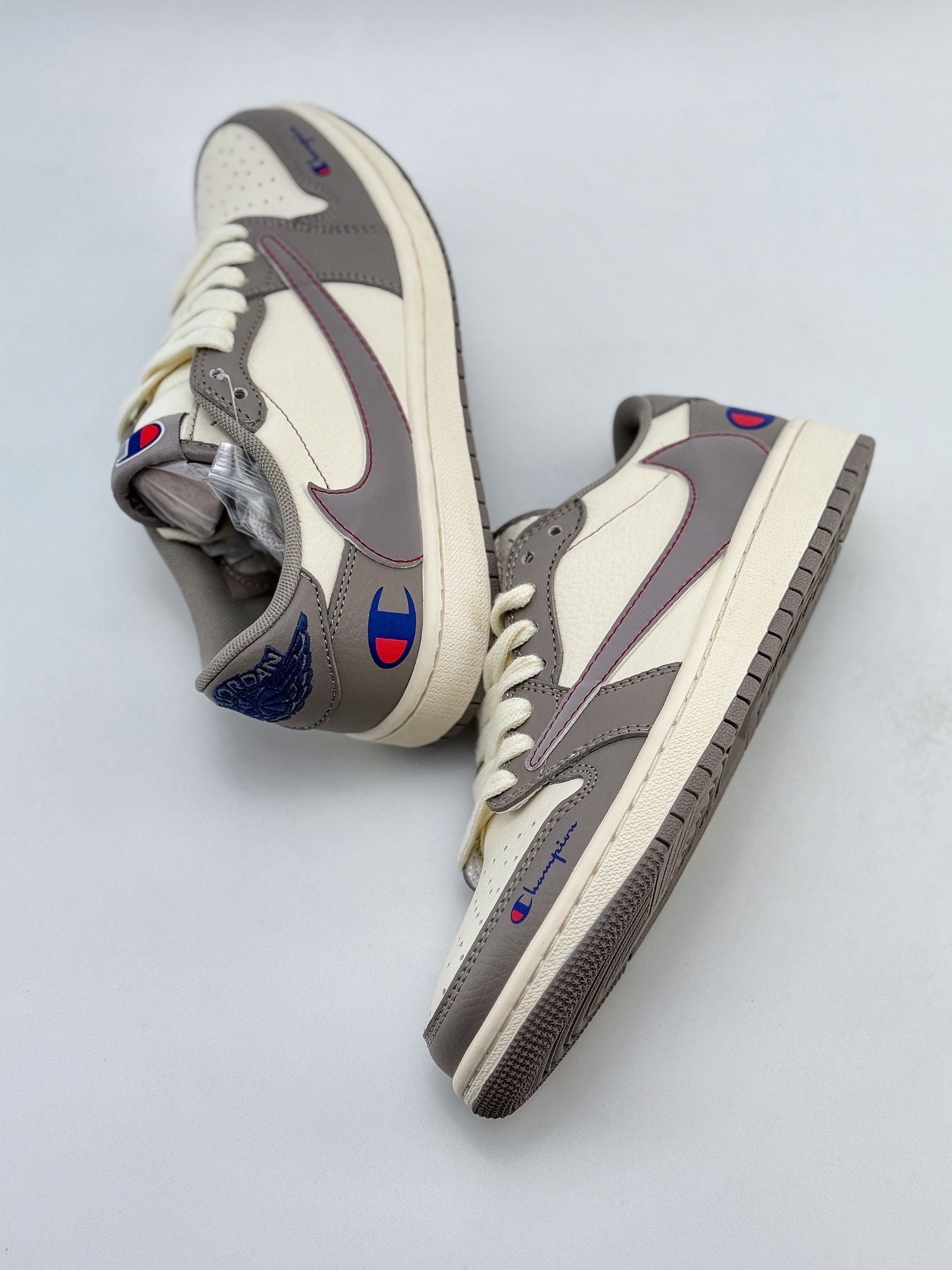 Travis Scott x Nike Air Jordan 1 Low x Champion 米灰 Air Jordan 1 Low 反转米蓝倒钩 QY1188-122