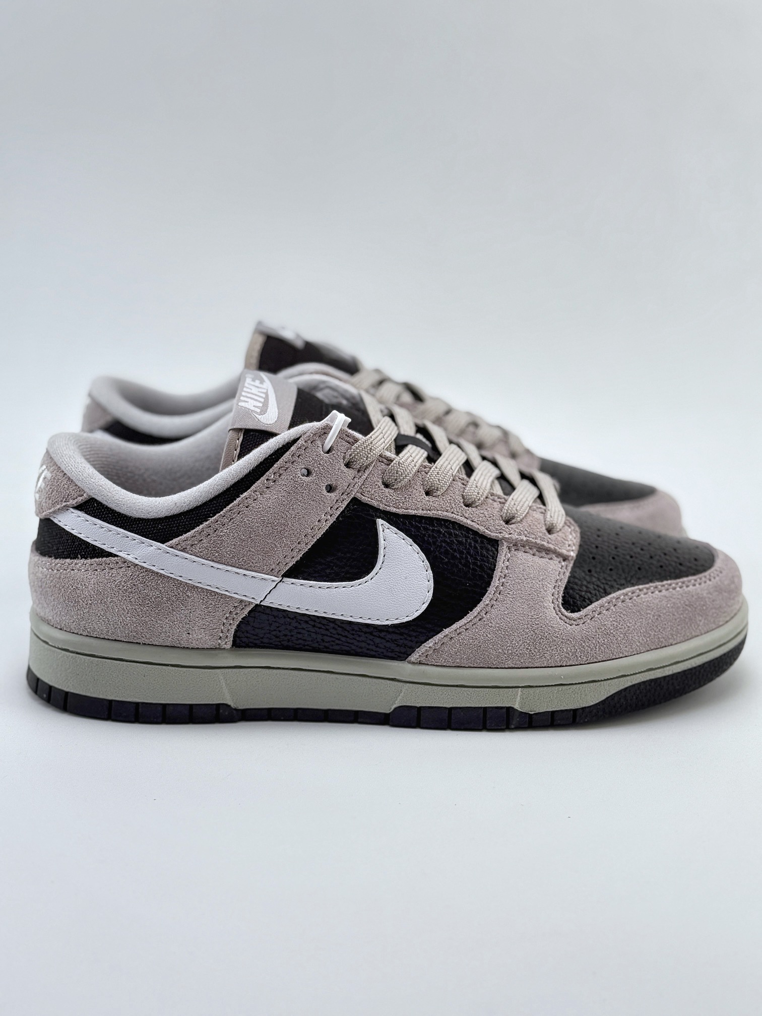 NIKE SB Dunk Low 灰黑  HV2532-001