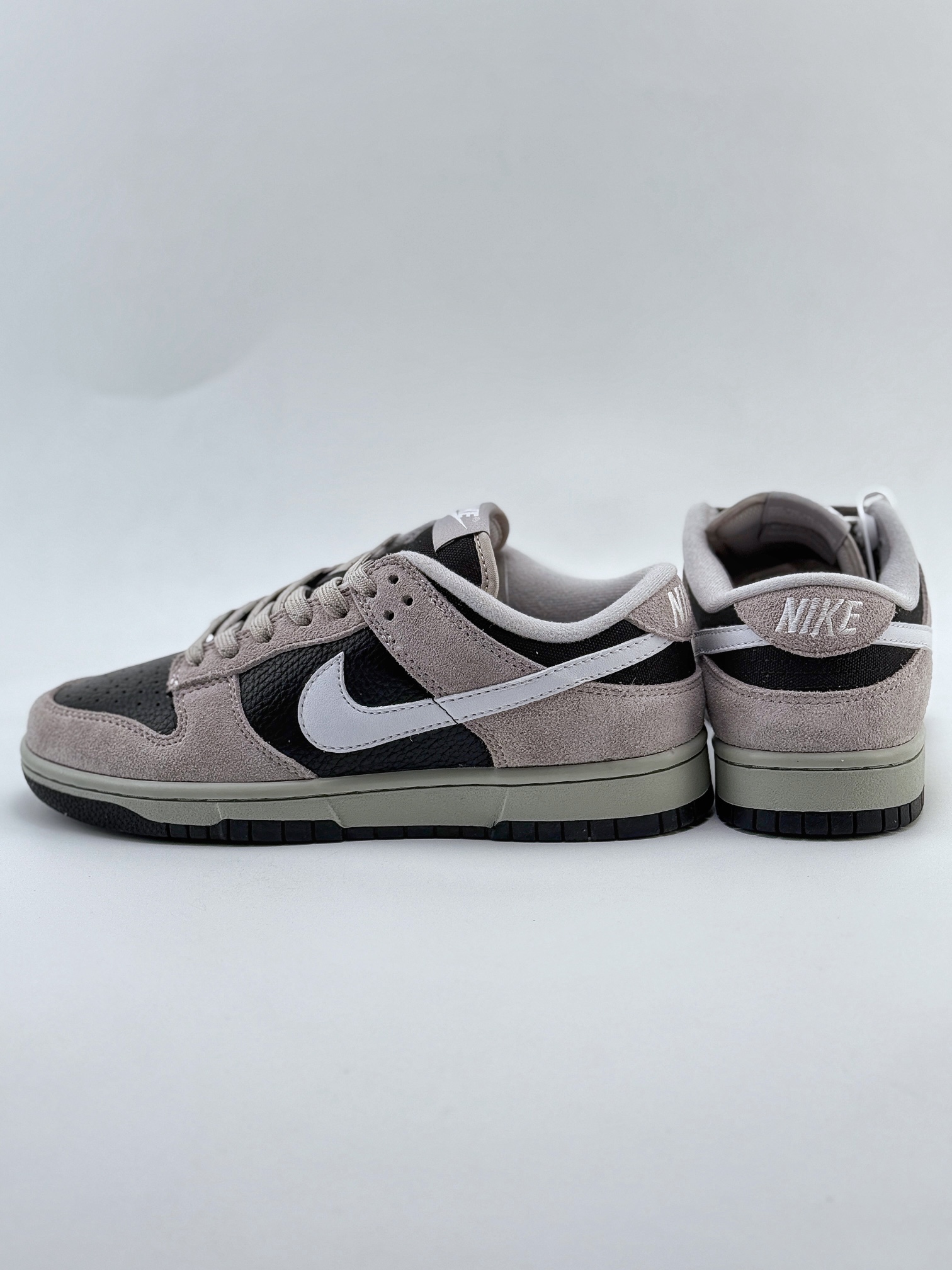 NIKE SB Dunk Low 灰黑  HV2532-001