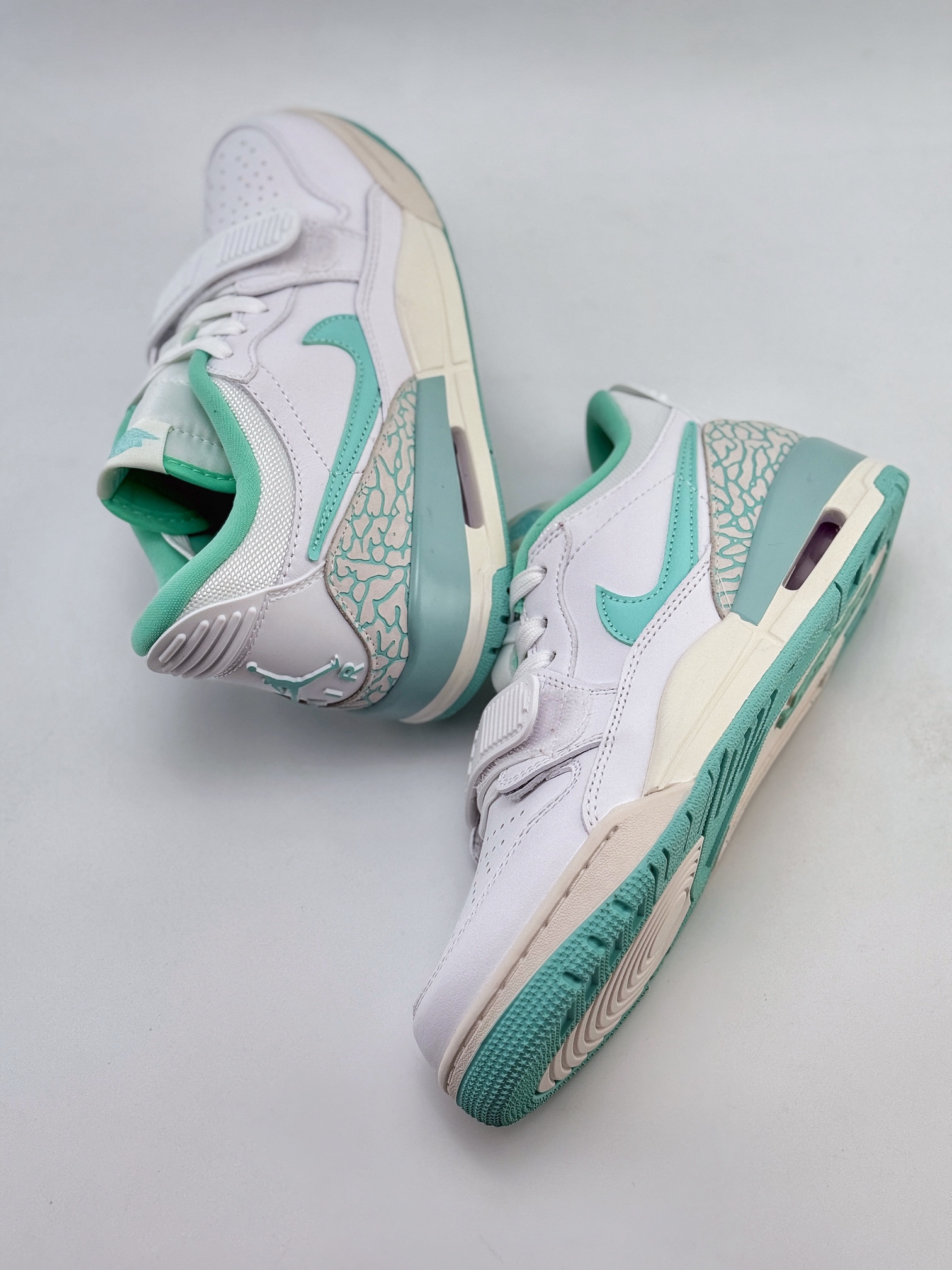 灰绿 Nike Air Jordan Legacy 312 Low 乔丹最强三合一混合版  HJ9041-100