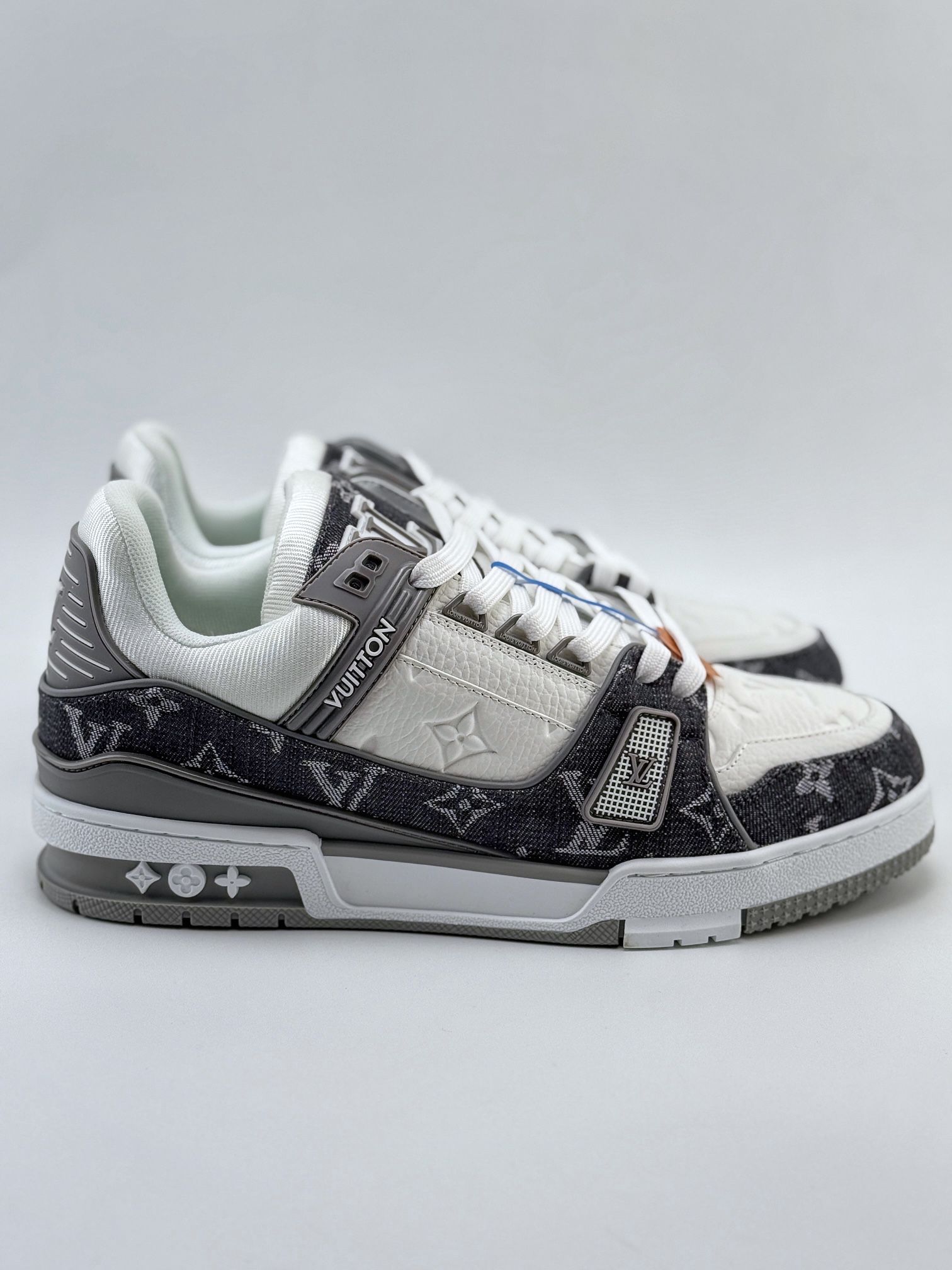 新货全新LV路易威登 Louis Vuitton Trainer Sneaker Low LOUIS VUITTON Trainer LV 路易威登休闲运动文化百搭篮球板鞋