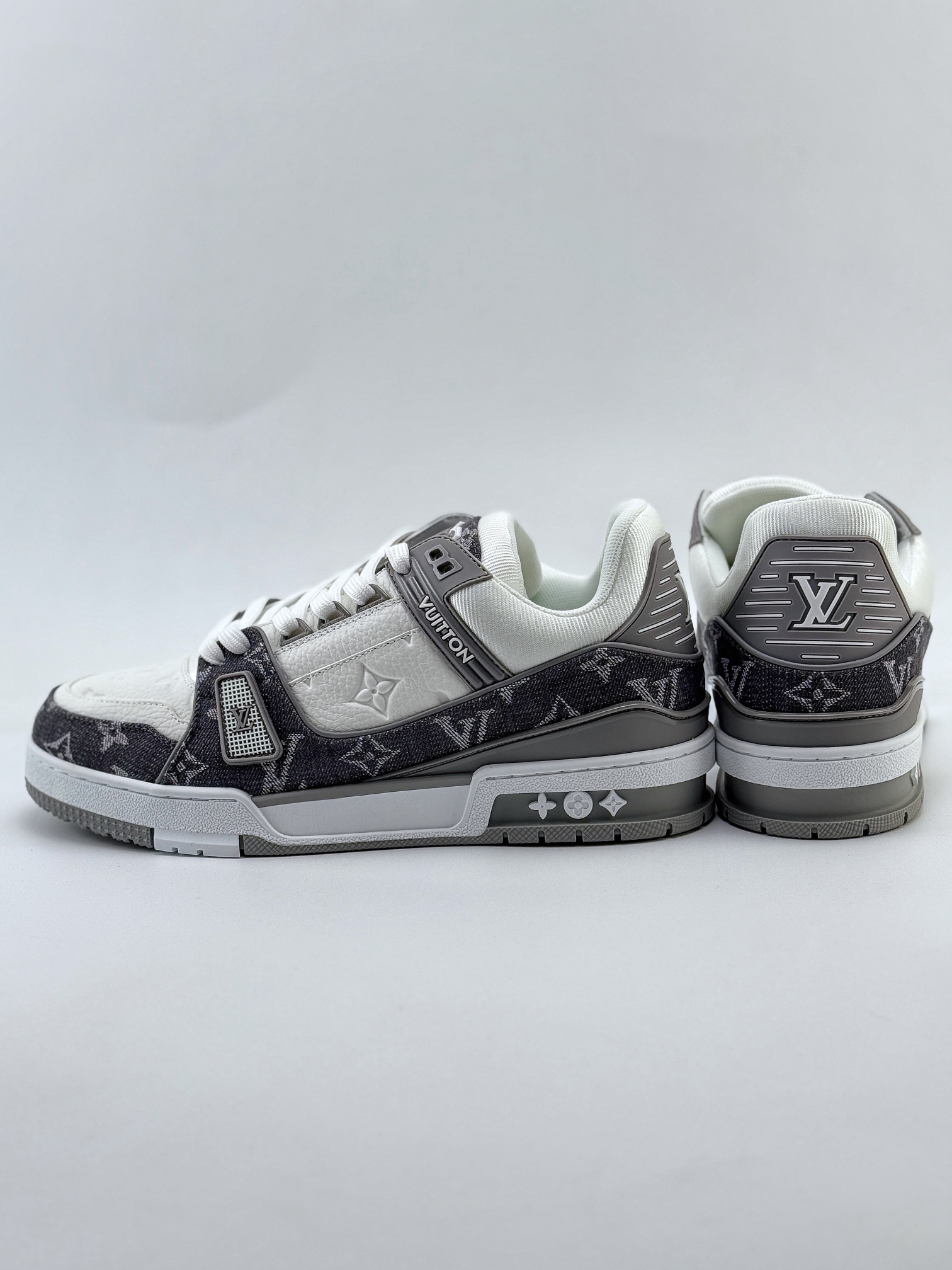 新货全新LV路易威登 Louis Vuitton Trainer Sneaker Low LOUIS VUITTON Trainer LV 路易威登休闲运动文化百搭篮球板鞋