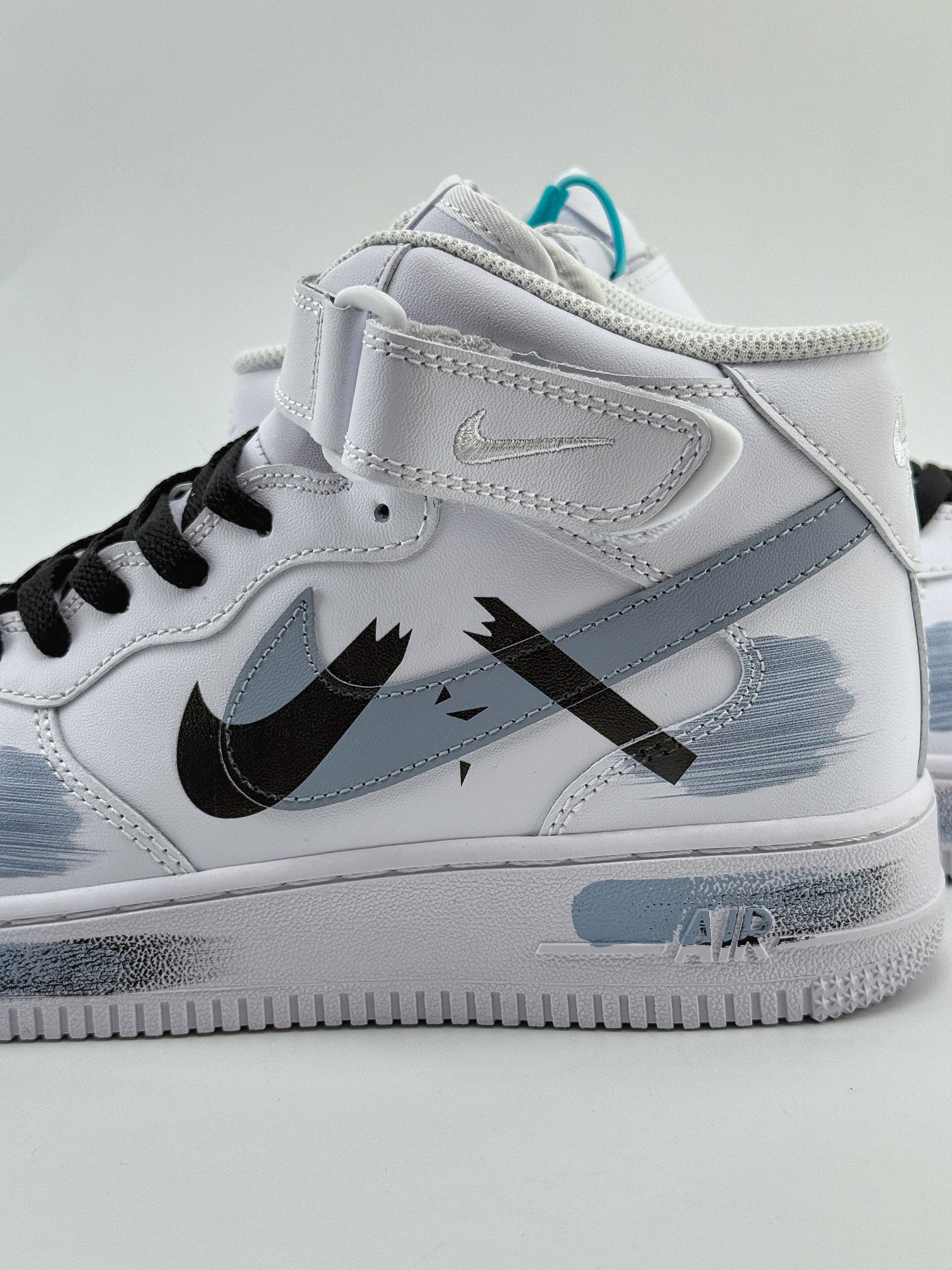 Nike Air Force 1 Mid 07 特色涂鸦 断裂时空三钩 水泥灰白蓝  CW2289-111