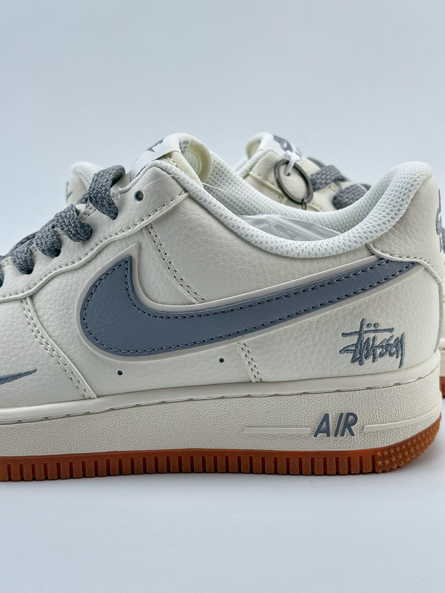 Nike Air Force 1 Low 07 x Stussy 米银小钩满天星  XZ5688-003