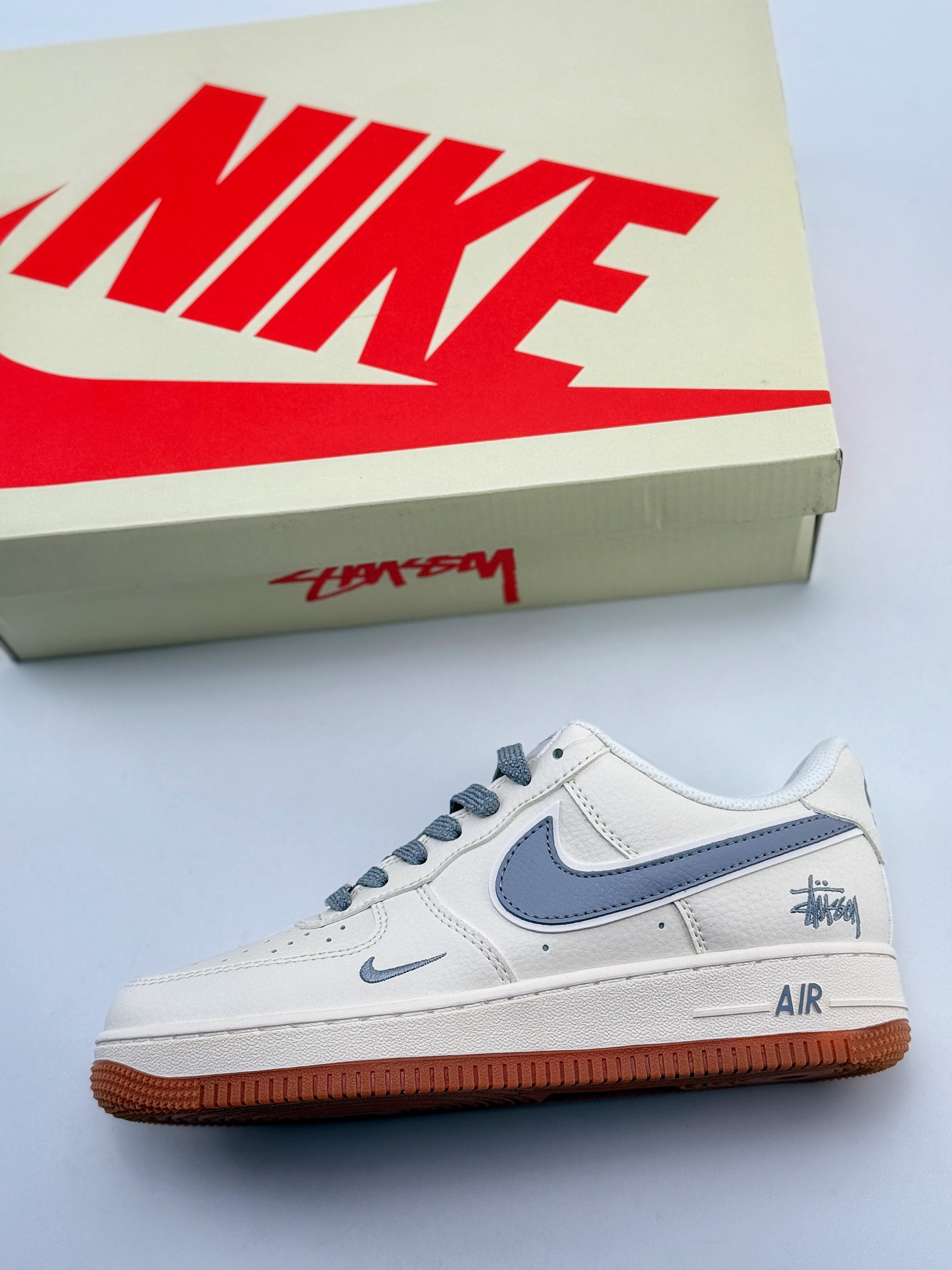 Nike Air Force 1 Low 07 x Stussy 米银小钩满天星  XZ5688-003