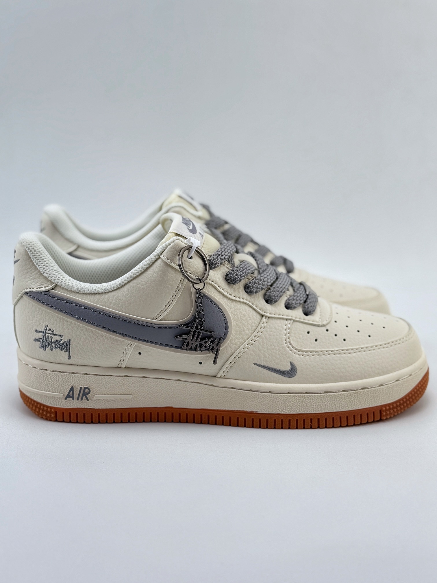 Nike Air Force 1 Low 07 x Stussy 米银小钩满天星  XZ5688-003