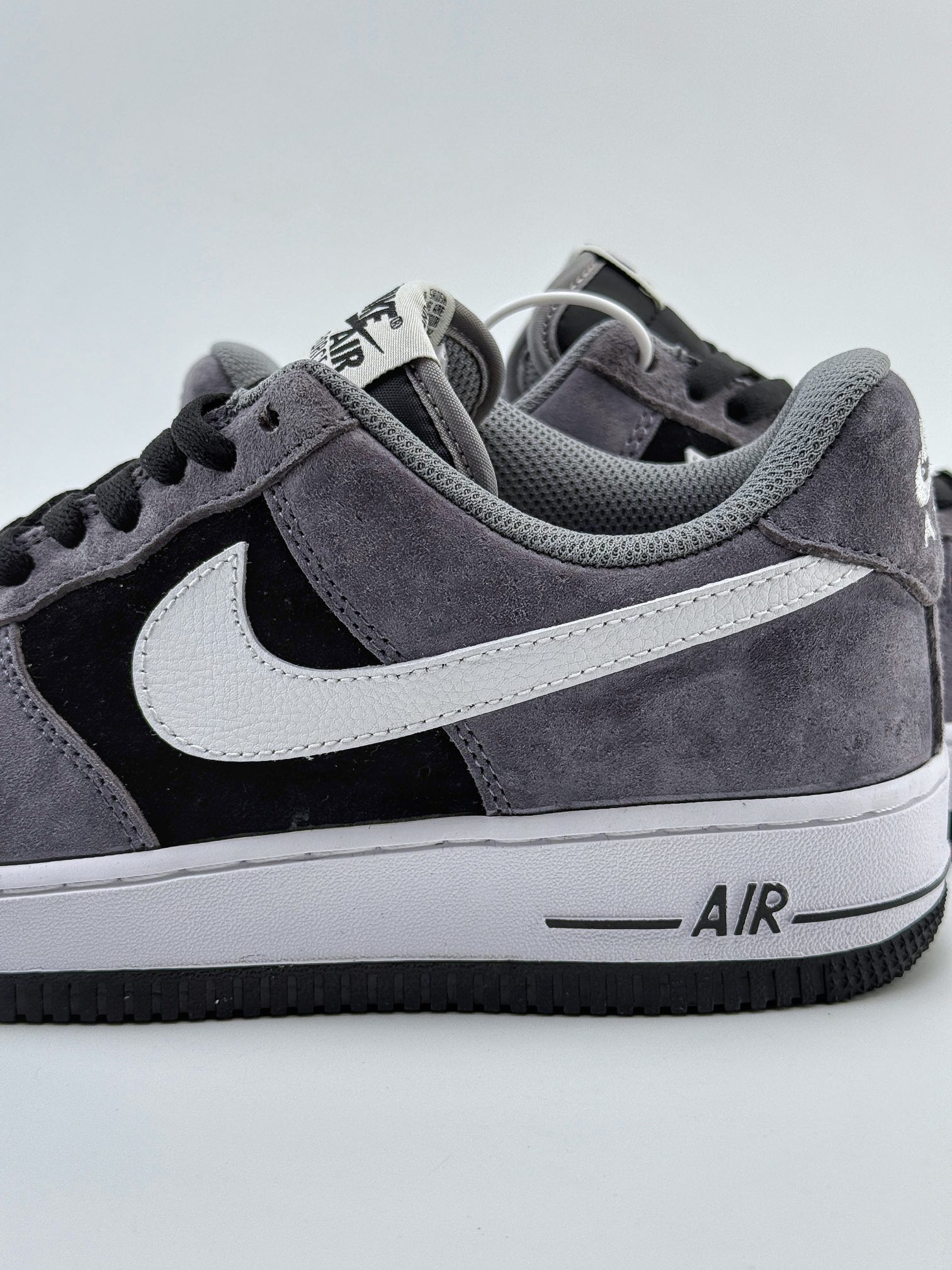 Nike Air Force 1 Low 07 黑灰翻毛 NT9966-336