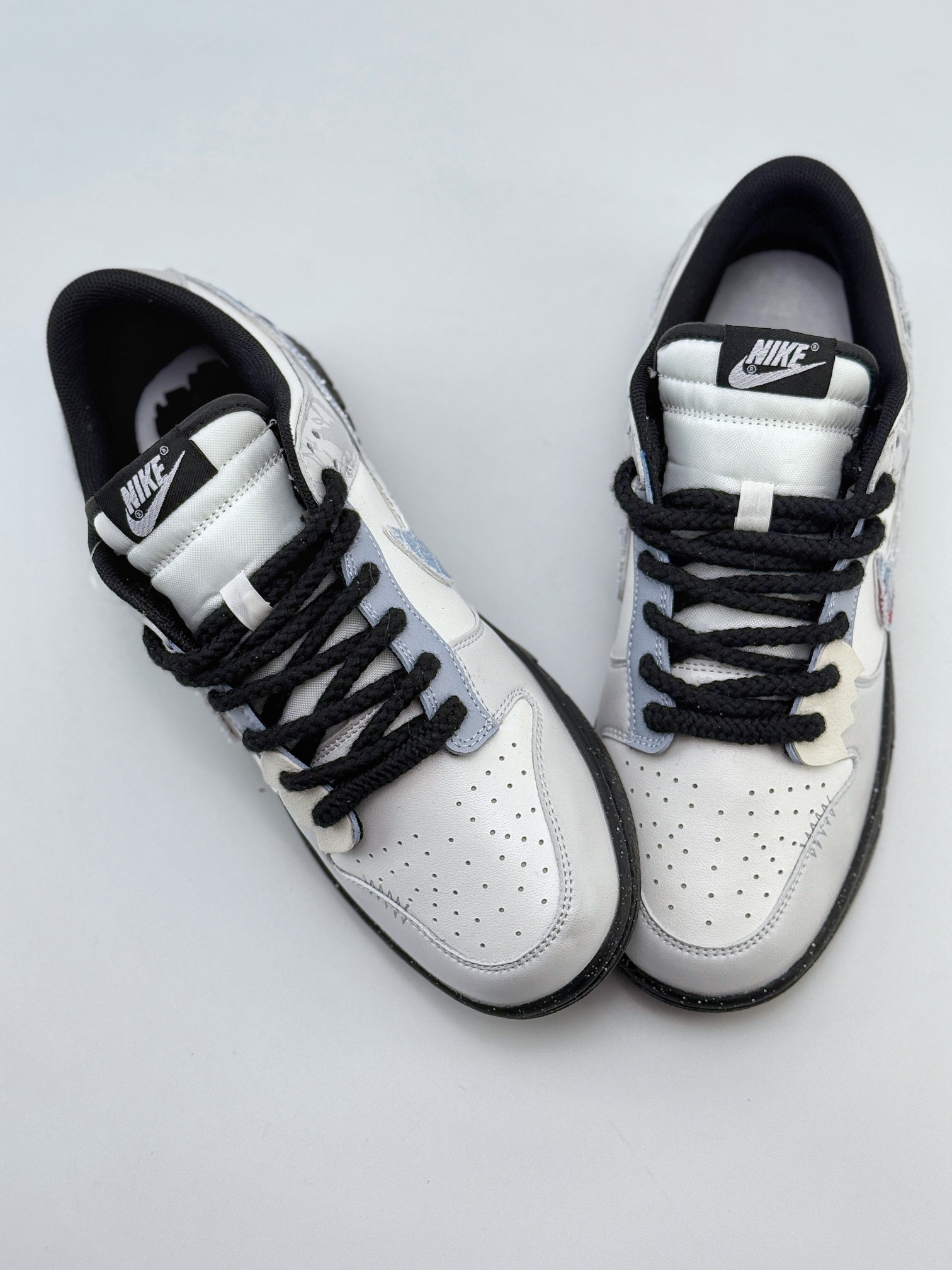 Nike SB Dunk Low 熊猫恶作剧 引线牵梦 星恋 蓝灰  DD1391-100