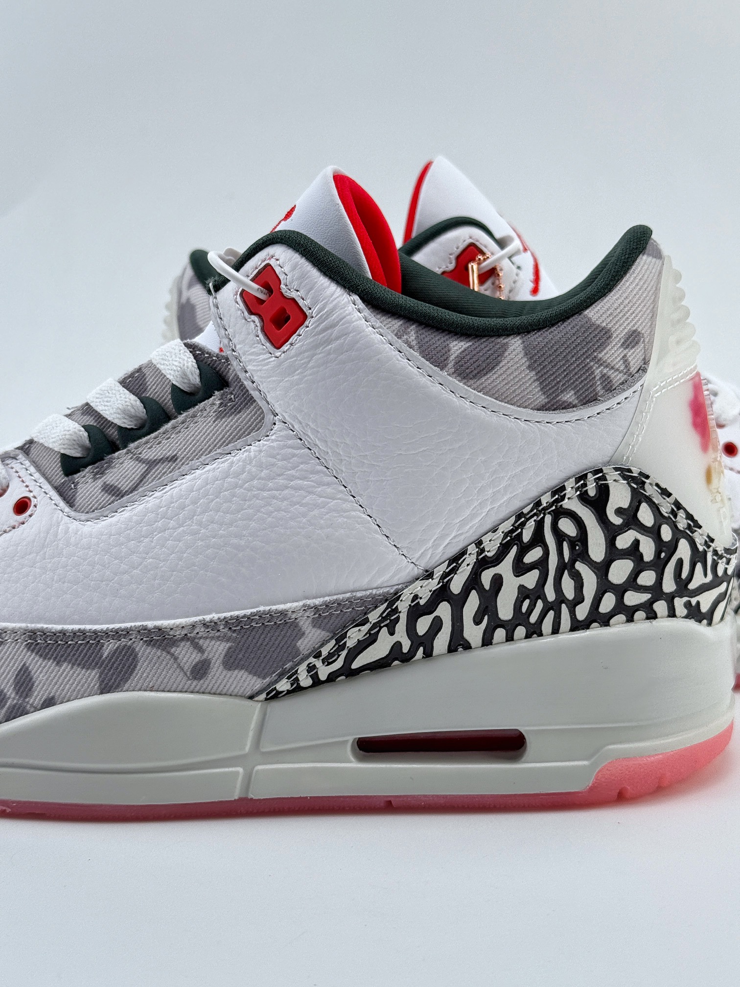 Air Jordan 3 Retro ”Wings Foundation” 复刻巴黎 HM6993-100