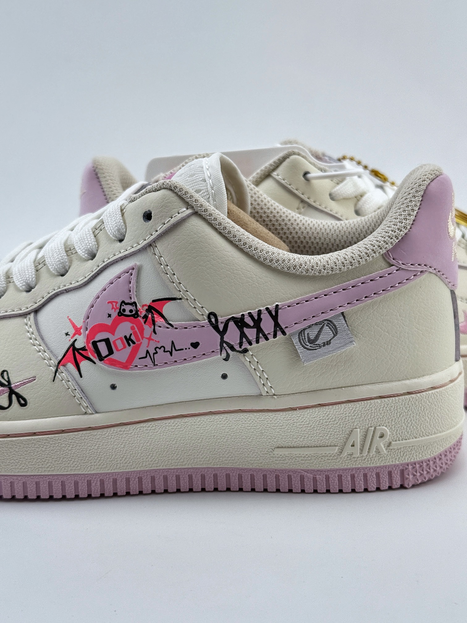 Nike Air Force 1 Low 07 万圣节米粉涂鸦  FB1839-221