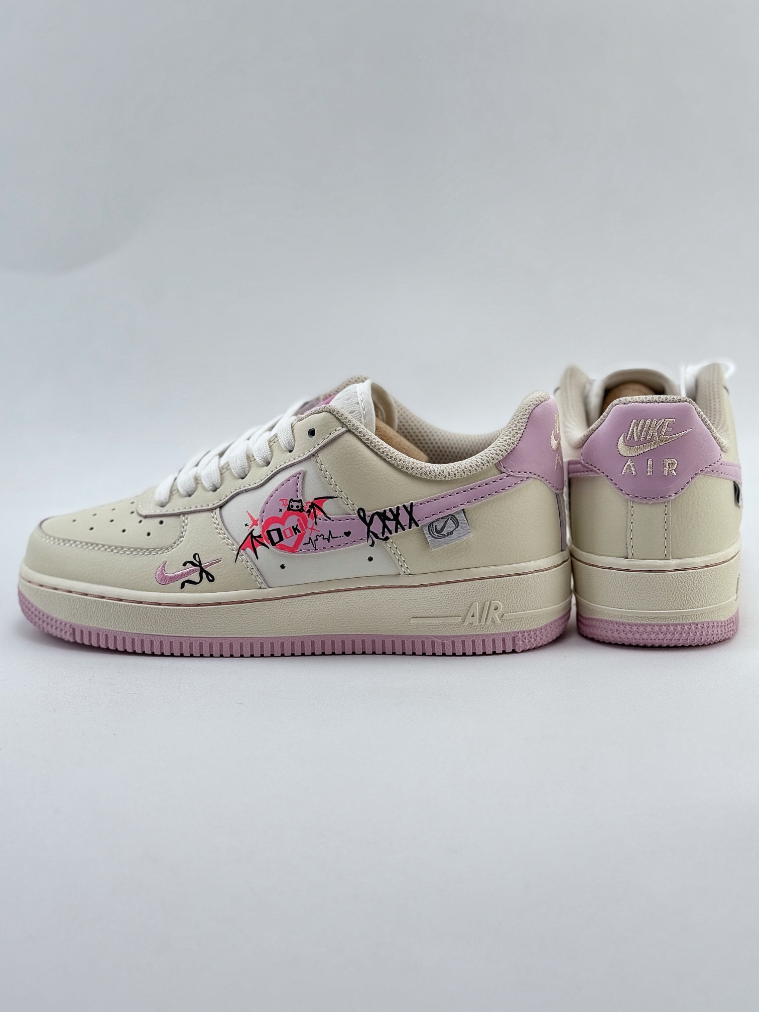 Nike Air Force 1 Low 07 万圣节米粉涂鸦  FB1839-221