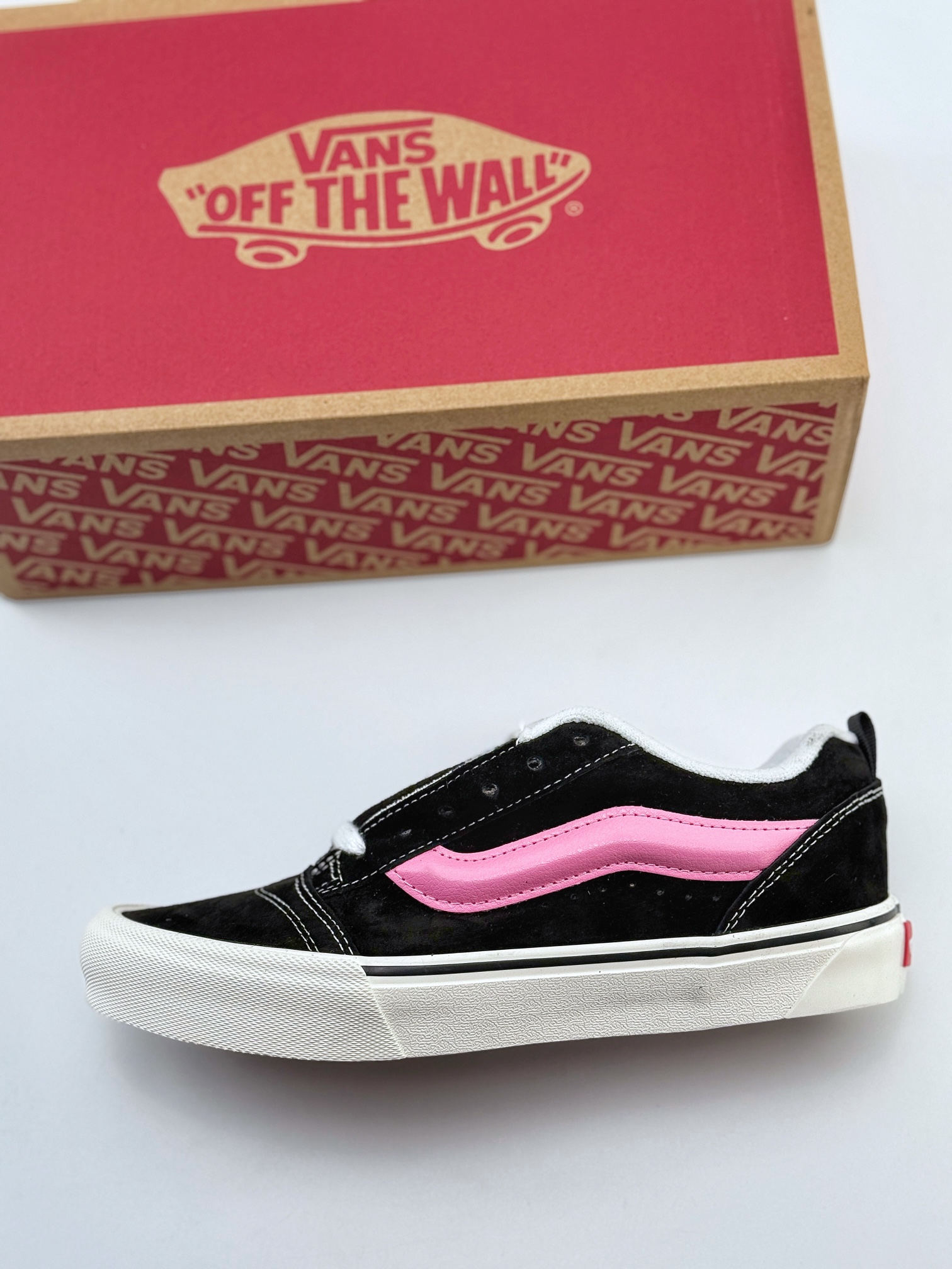 Vans Classics Knu Skool 范斯官方 黑粉翻毛白内里面包鞋