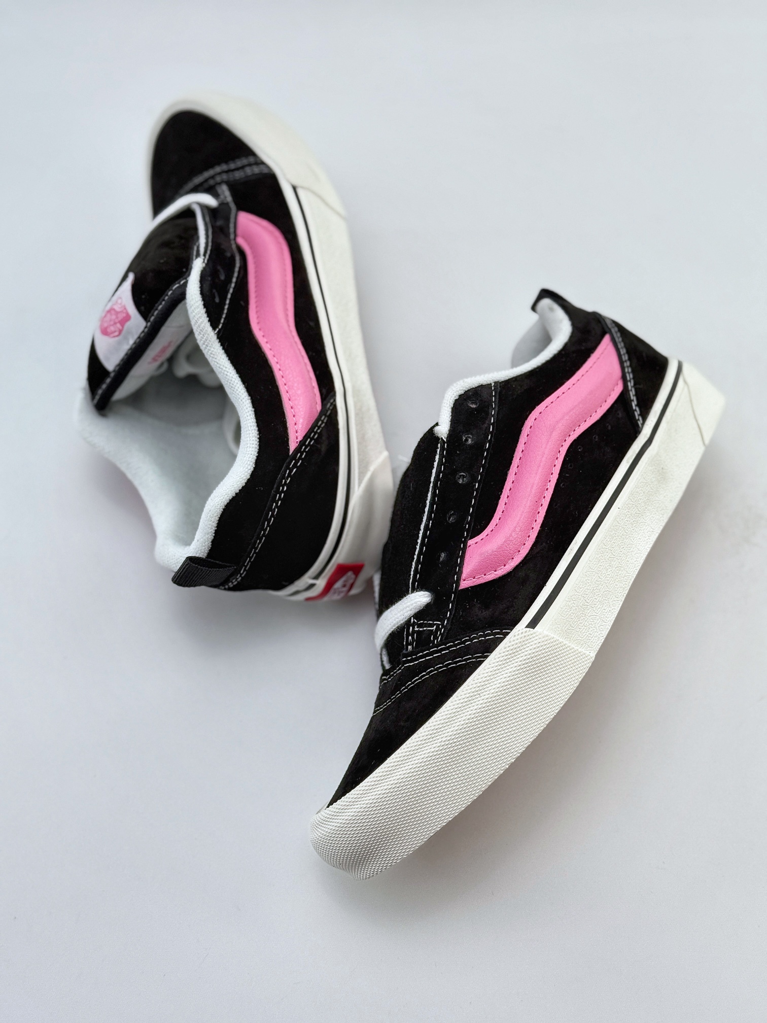 Vans Classics Knu Skool 范斯官方 黑粉翻毛白内里面包鞋