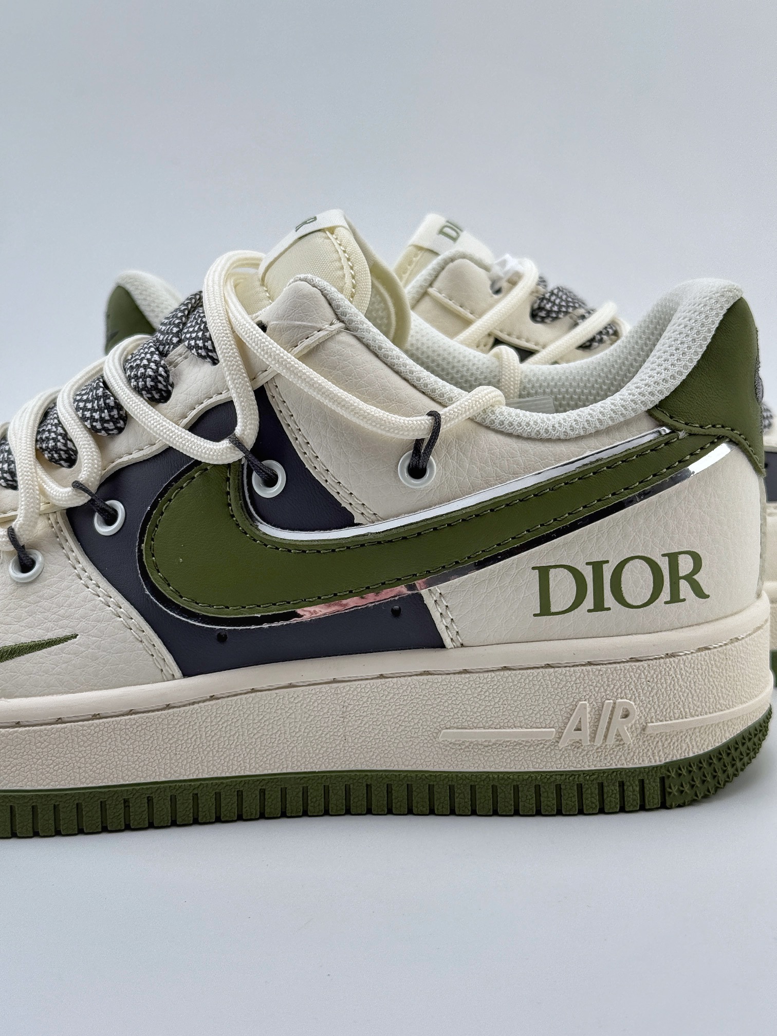 Nike Air Force 1 Low 07 x DIOR 米灰绿小钩绑带满天星 SJ1198-200