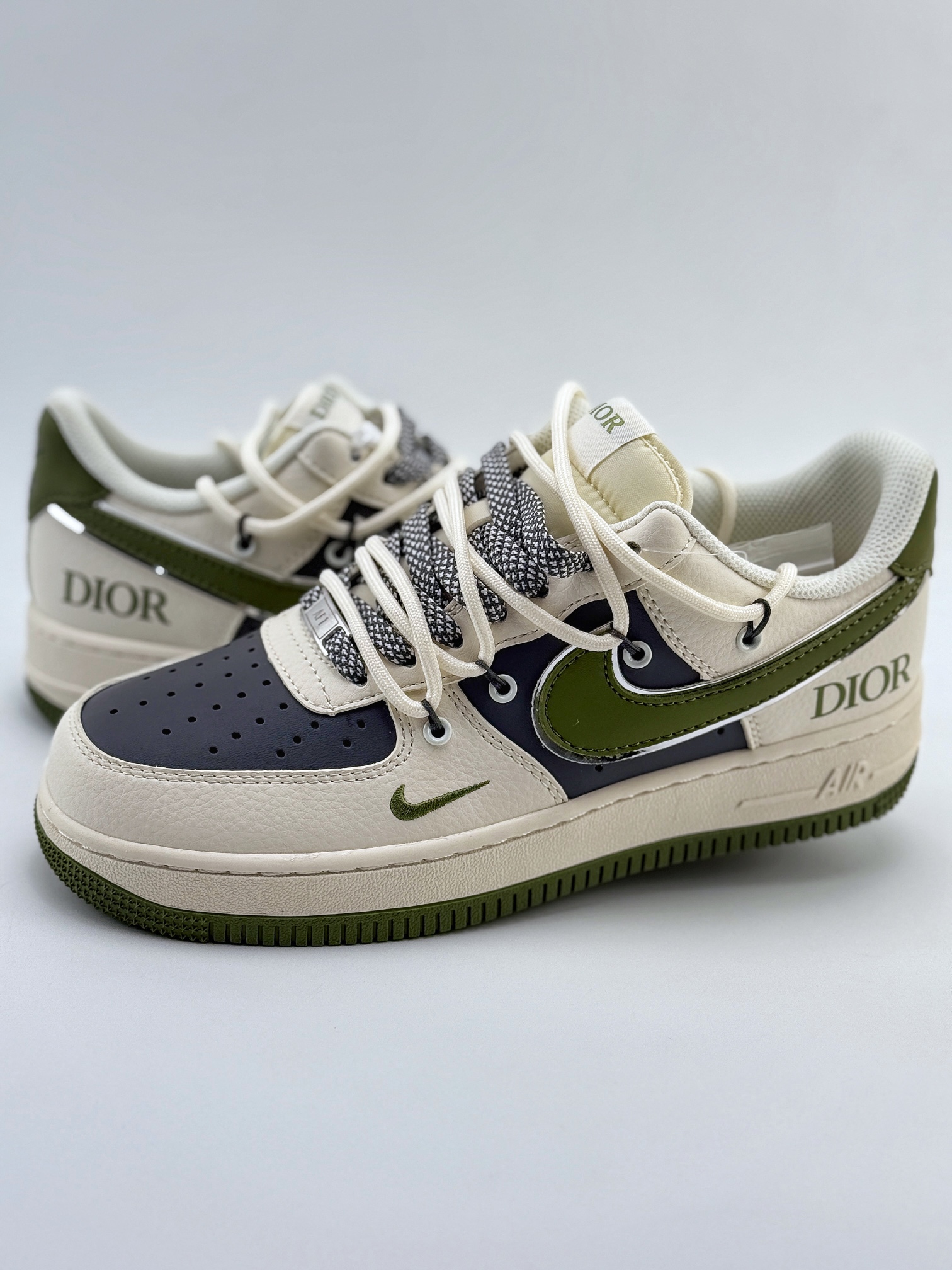 Nike Air Force 1 Low 07 x DIOR 米灰绿小钩绑带满天星 SJ1198-200