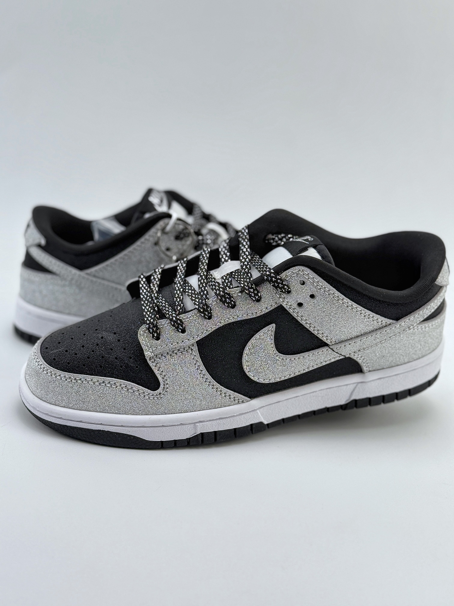 Nike SB Dunk Low 银黑满天星  KK1333-003