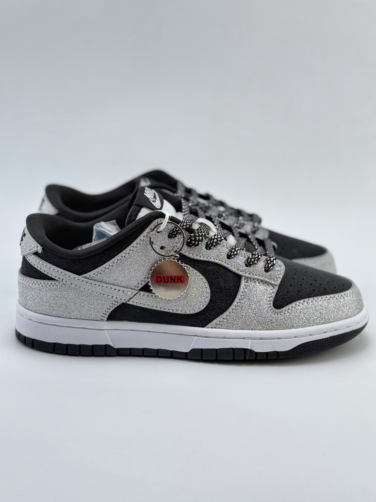 Nike SB Dunk Low 银黑满天星  KK1333-003