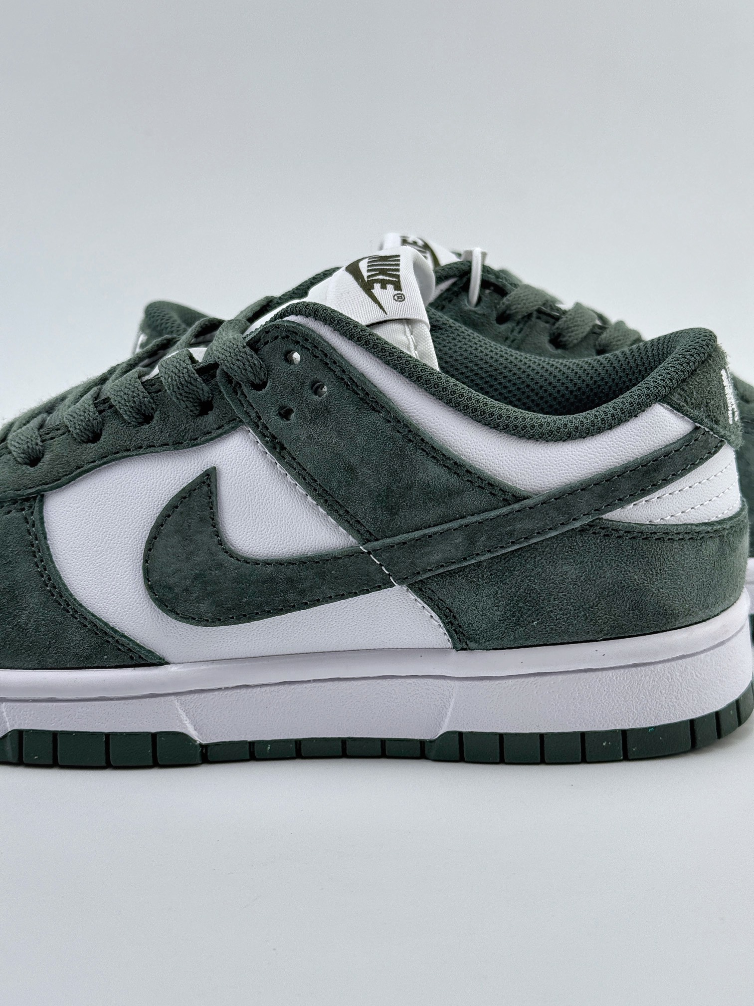 NIKE SB Dunk Low Next Nature ”Green Suded” 白绿  HJ7673-002