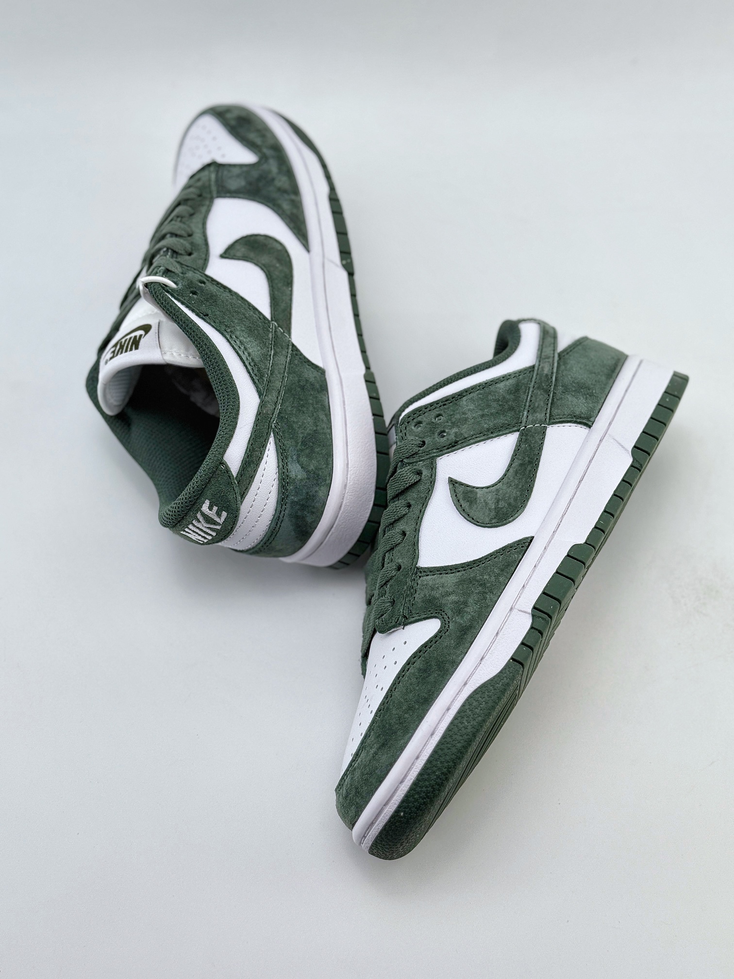 NIKE SB Dunk Low Next Nature ”Green Suded” 白绿  HJ7673-002