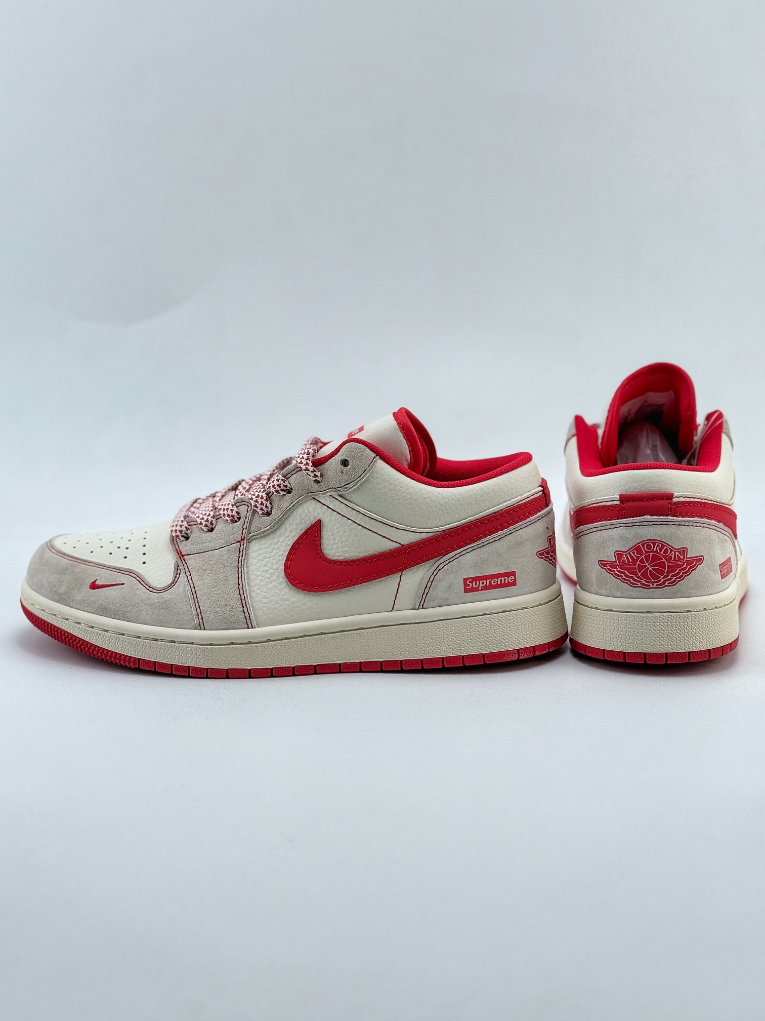 Air Jordan 1 Retro Low x Supreme 米红小钩满天星  XX2409-009