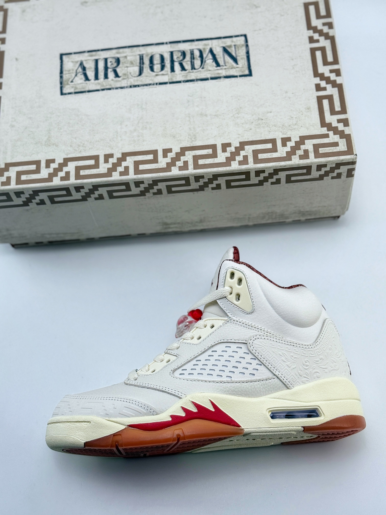 Air Jordan 5 Retro ”EL GRITO” 米色 HF8833-100