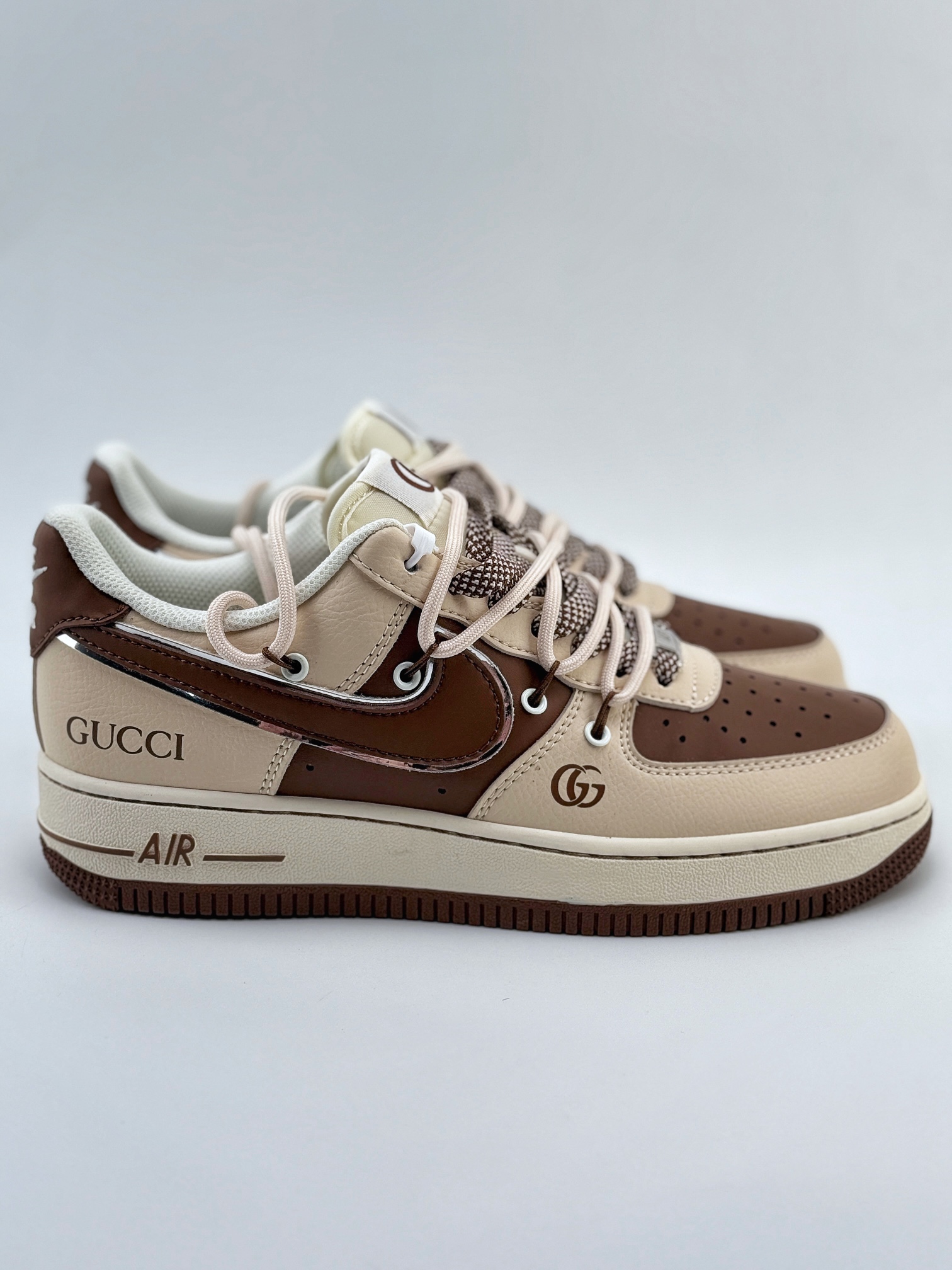 Nike Air Force 1 Low 07 x GUCCI 米棕绑带满天星  SJ1198-400