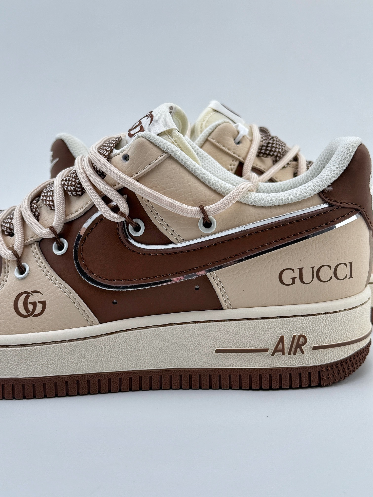 Nike Air Force 1 Low 07 x GUCCI 米棕绑带满天星  SJ1198-400