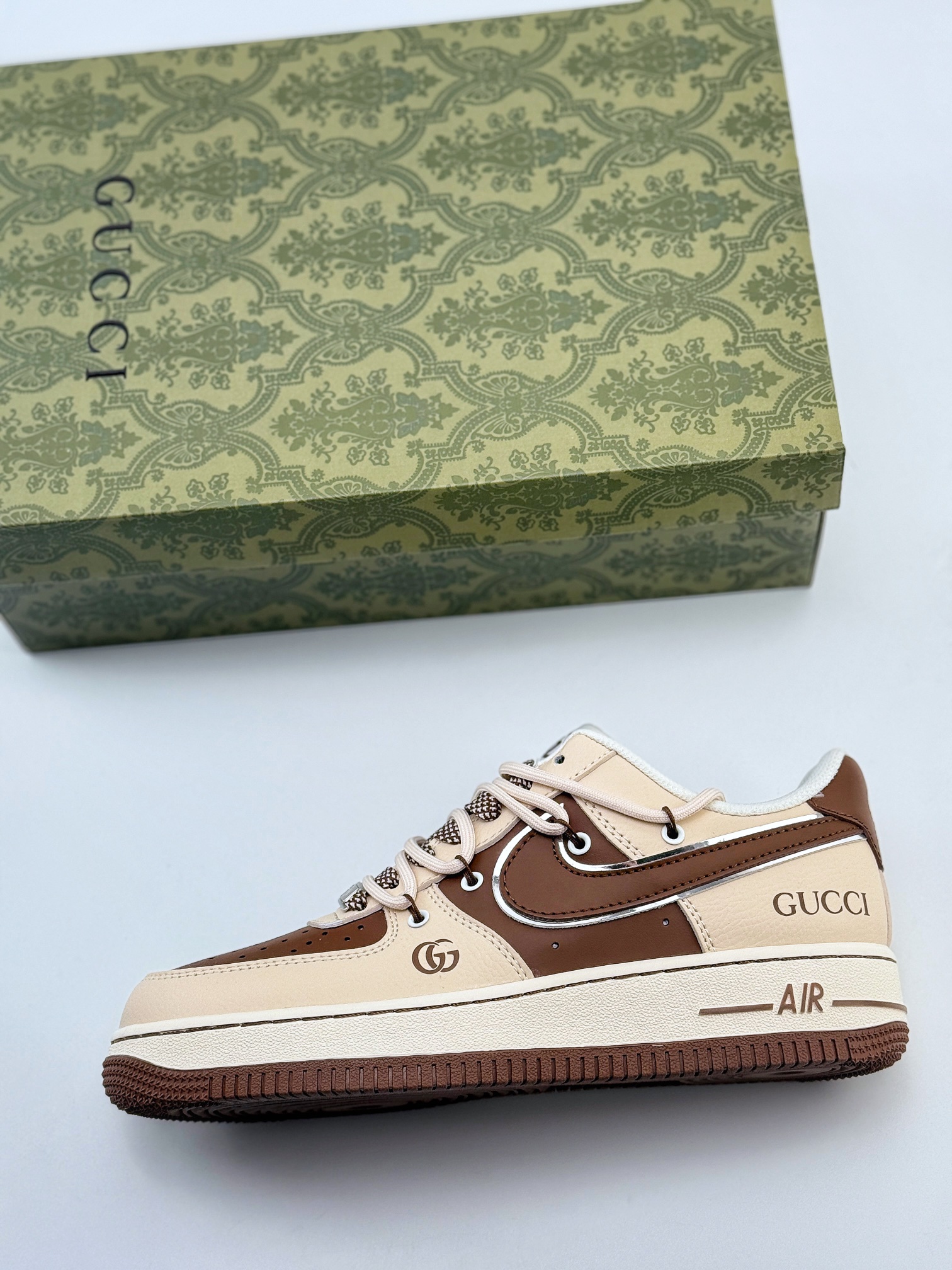 Nike Air Force 1 Low 07 x GUCCI 米棕绑带满天星  SJ1198-400