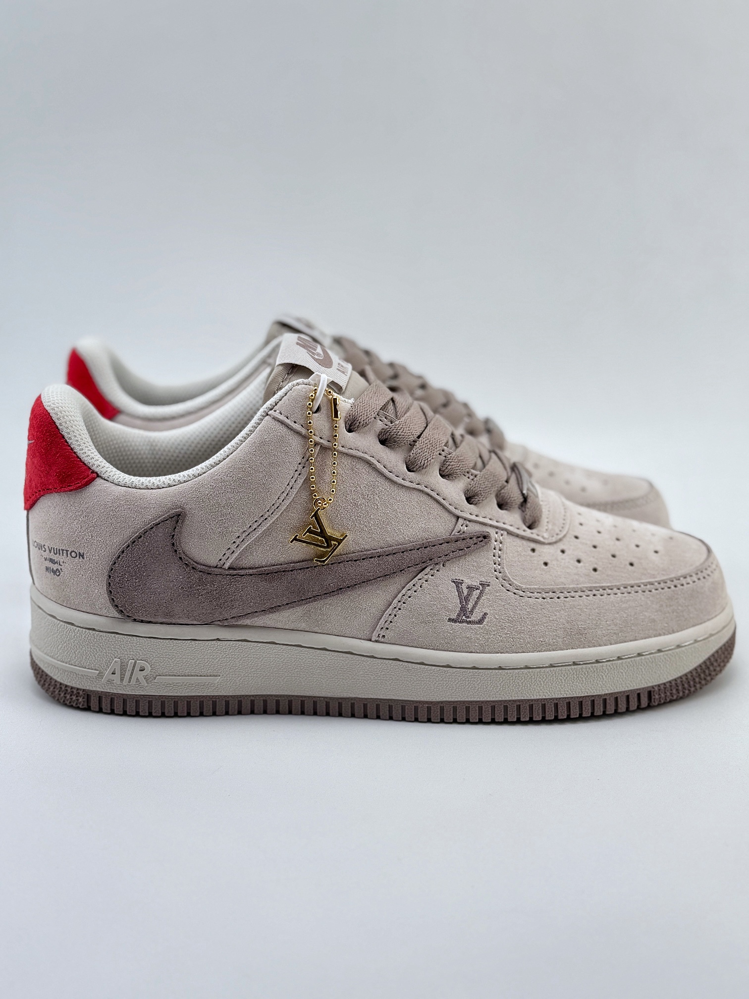 Nike Air Force 1 Low 07 x Louis Vuitton 棕红翻毛倒钩