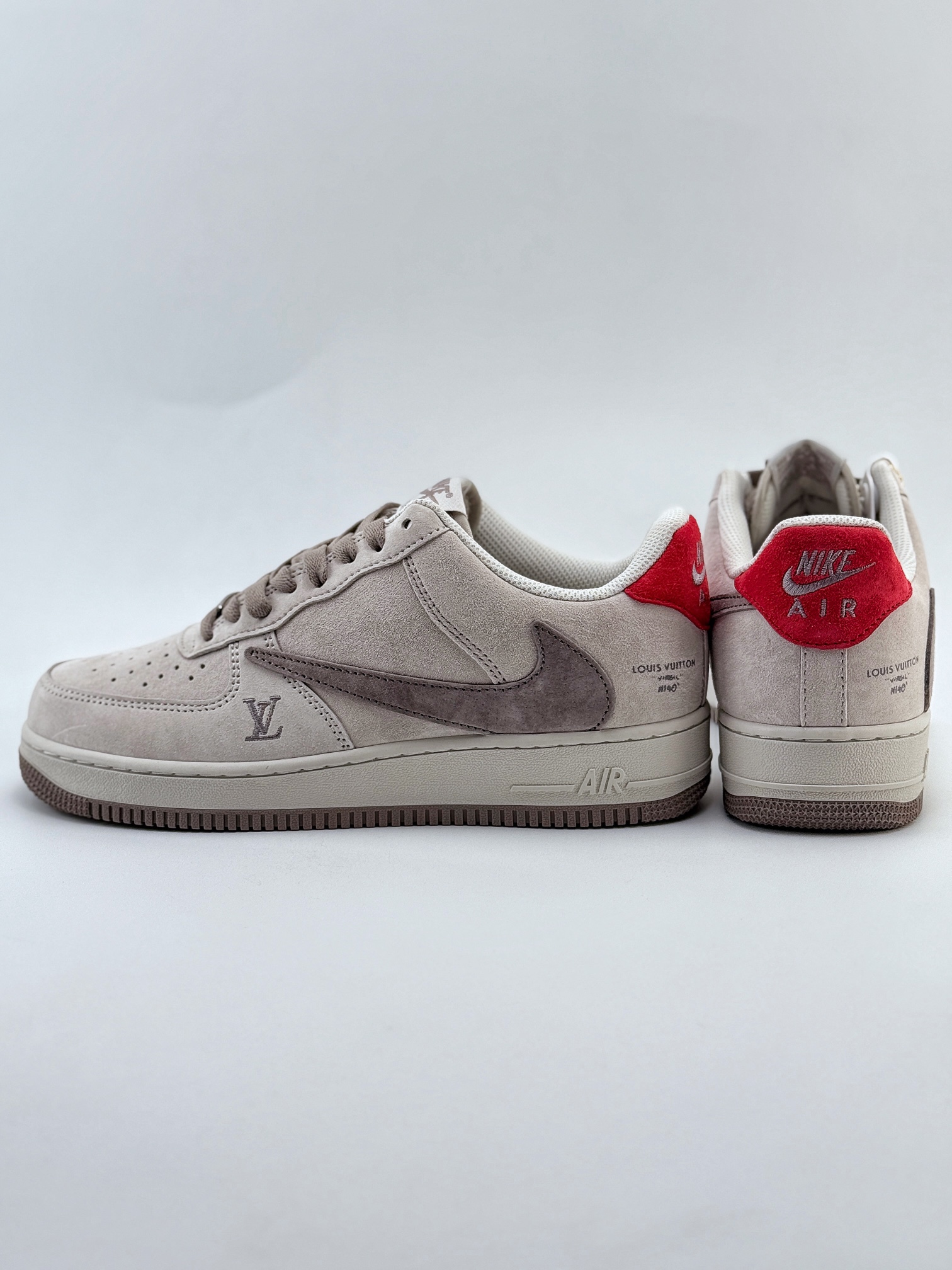 Nike Air Force 1 Low 07 x Louis Vuitton 棕红翻毛倒钩