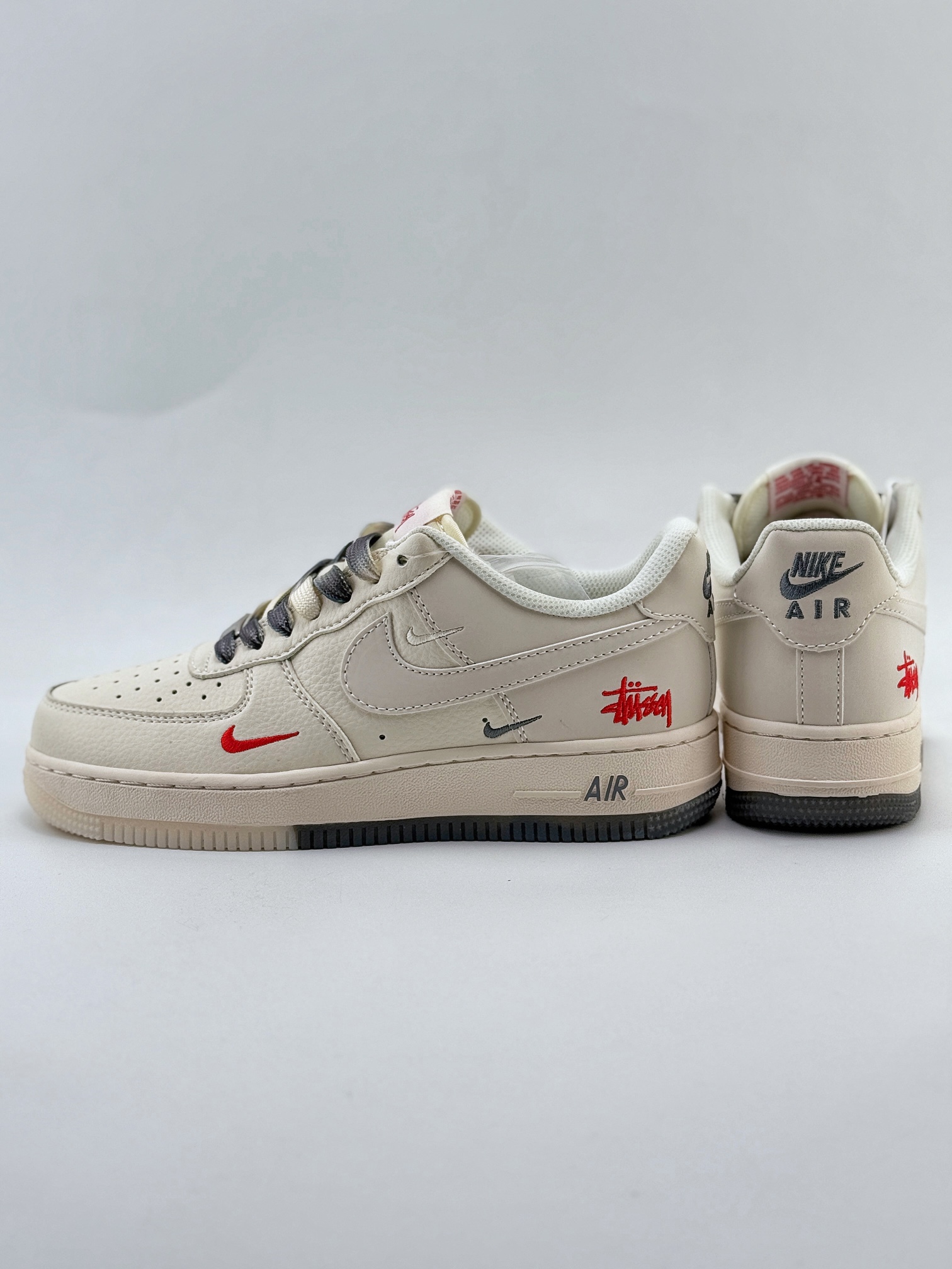 Nike Air Force 1 Low 07 x Stussy 米白红三小钩  XZ6188-015