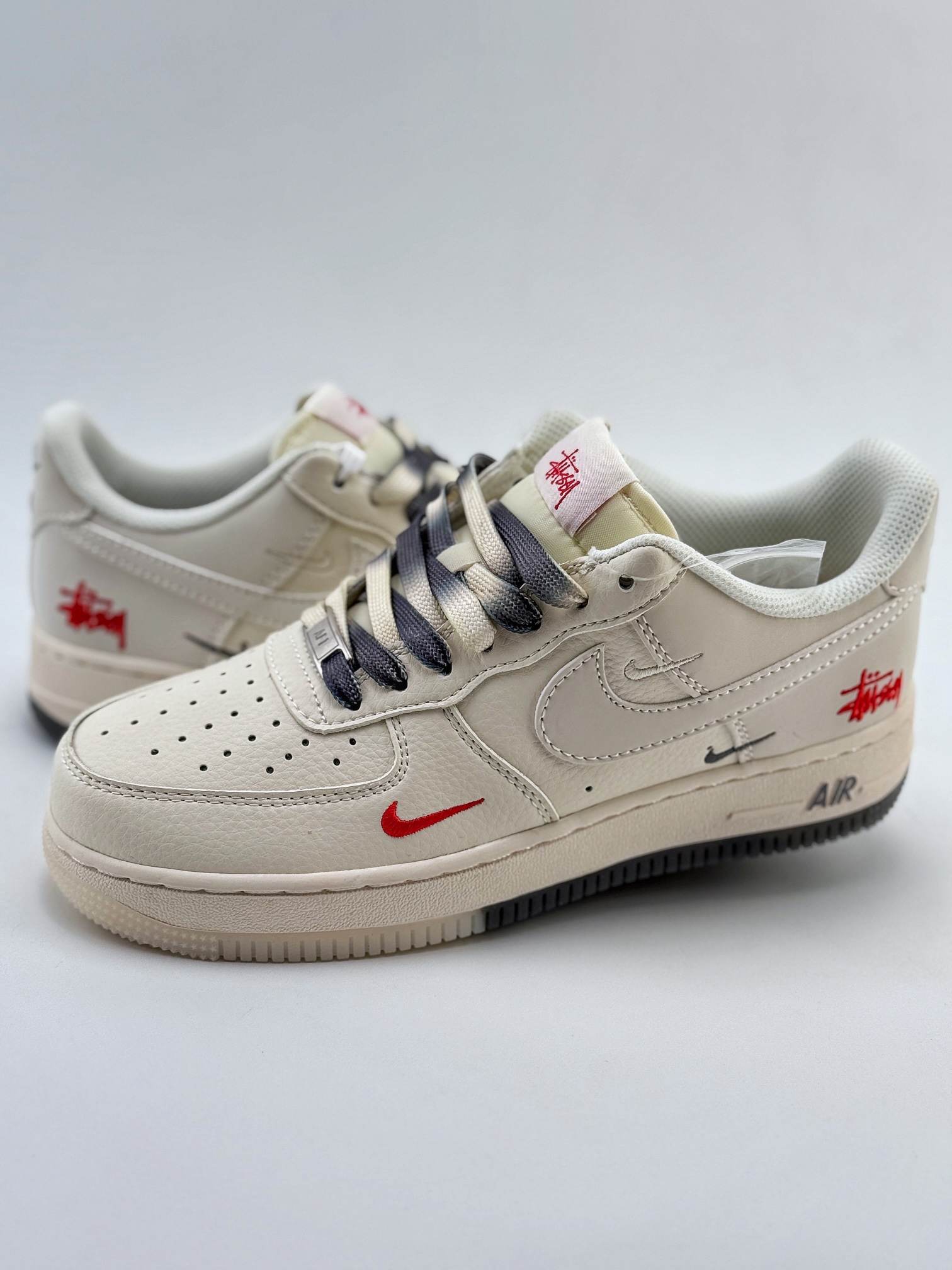 Nike Air Force 1 Low 07 x Stussy 米白红三小钩  XZ6188-015