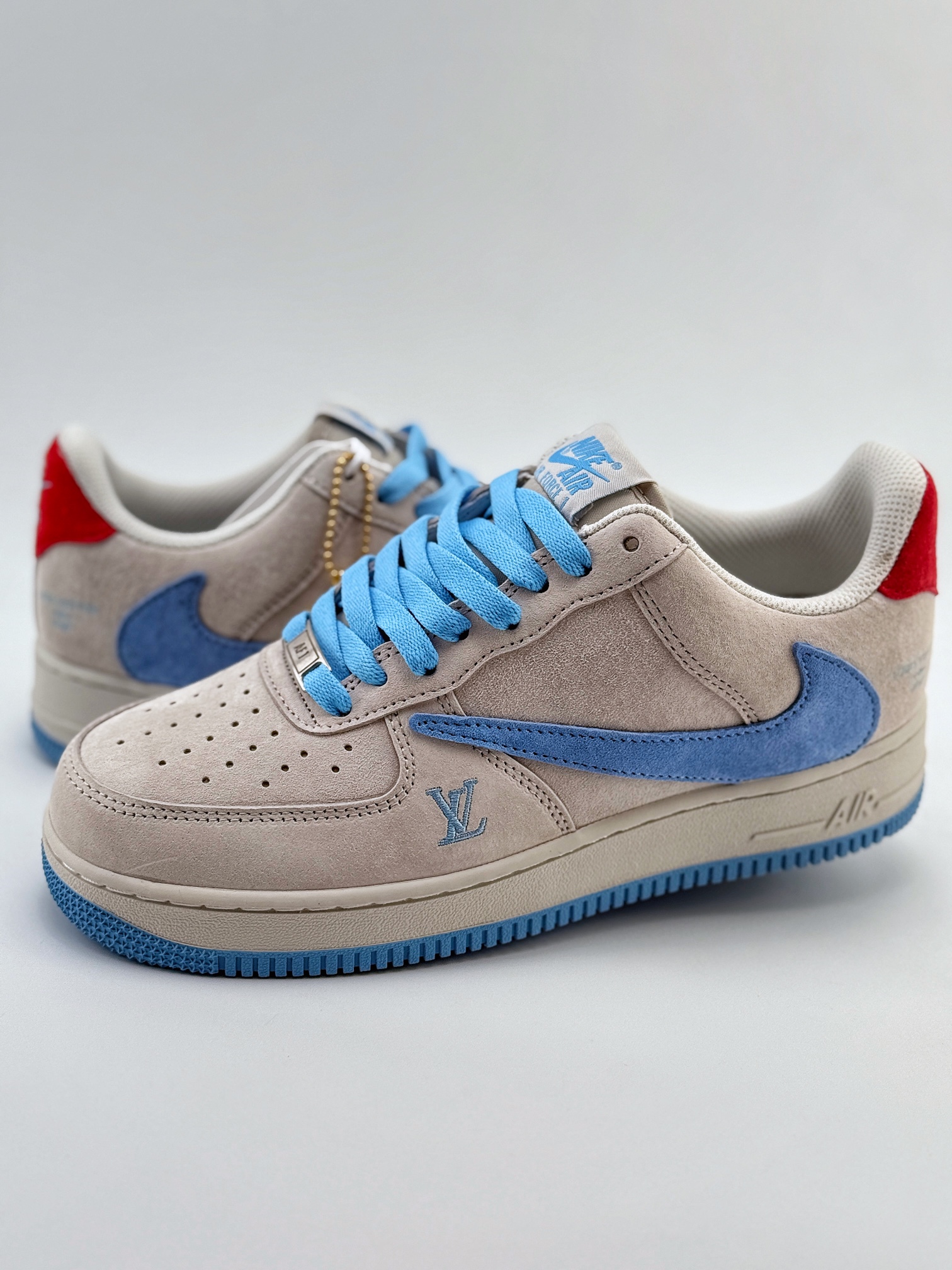 Nike Air Force 1 Low 07 x Louis Vuitton 灰蓝红翻毛倒钩