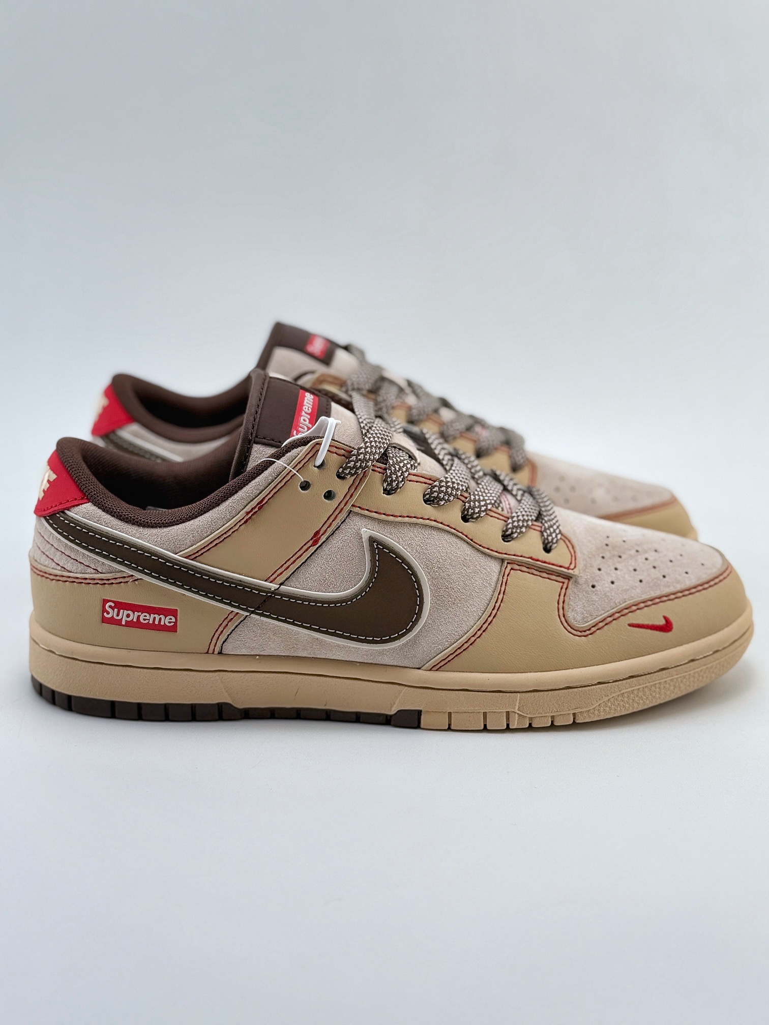 Nike SB Dunk Low x Supreme 米棕红小钩满天星  MM1089-021