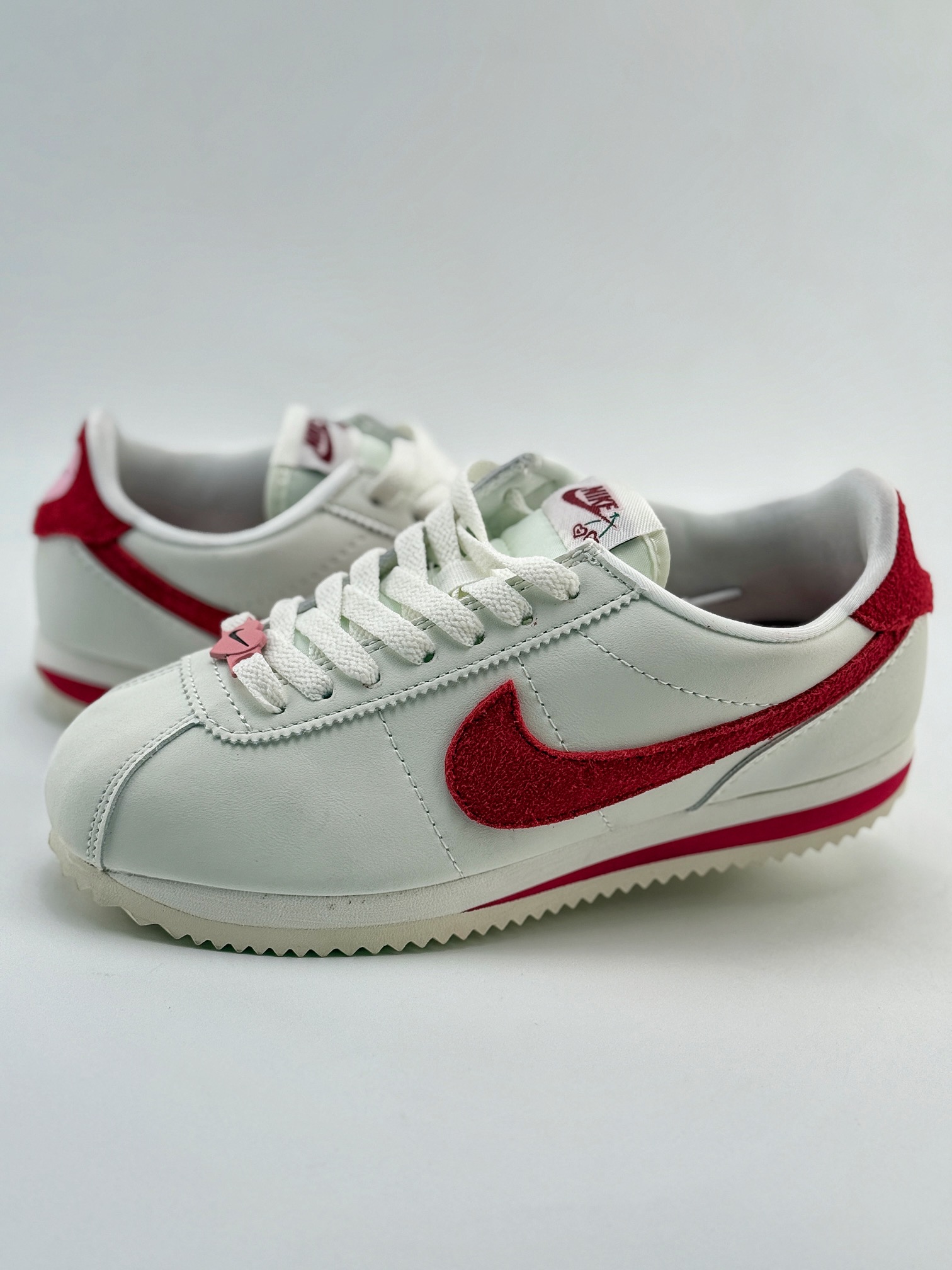 Nike Classic Cortez ”Valentine’s Day 2024” 白红经典阿甘 FJ2530-001