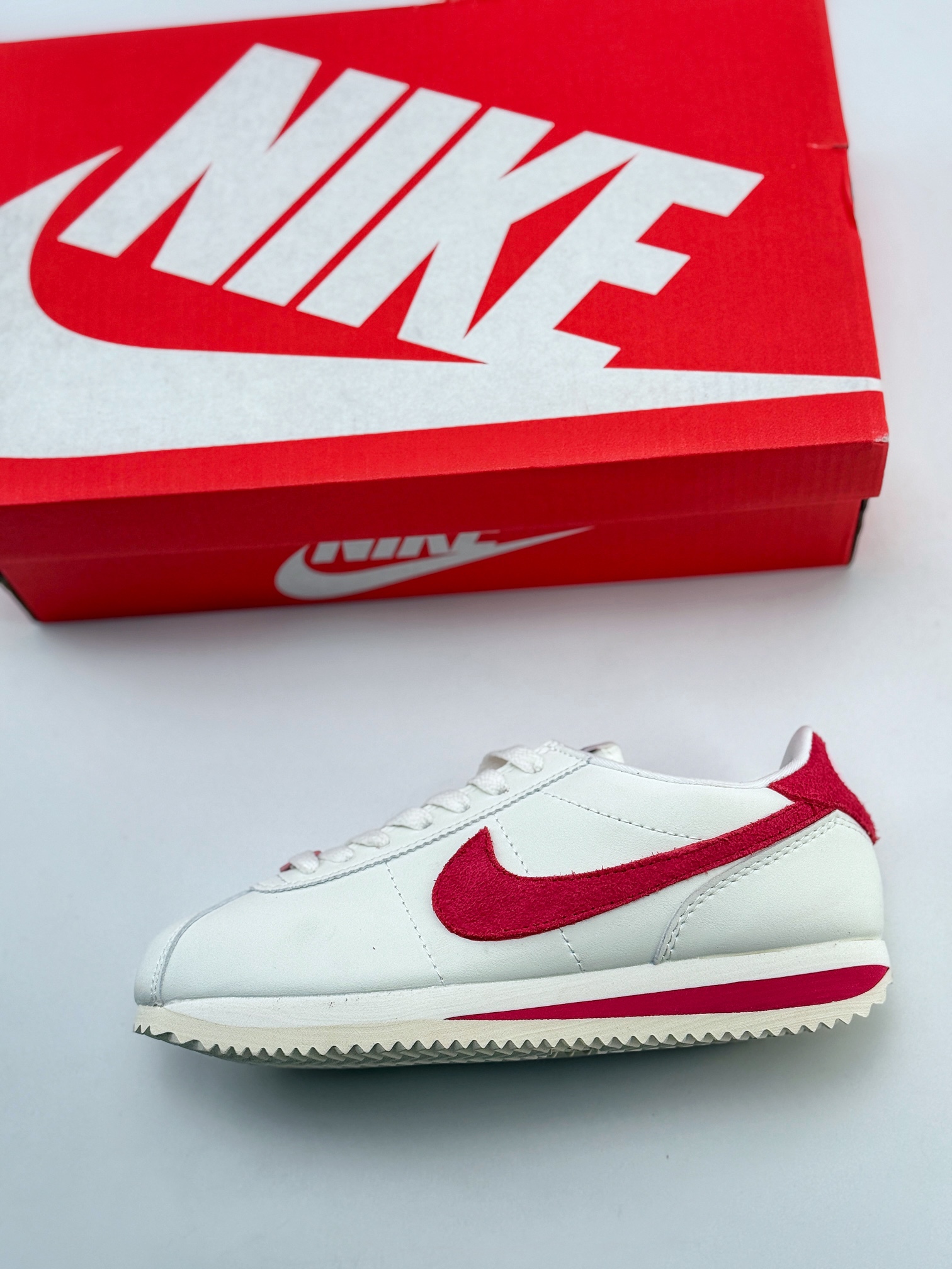 Nike Classic Cortez ”Valentine’s Day 2024” 白红经典阿甘 FJ2530-001