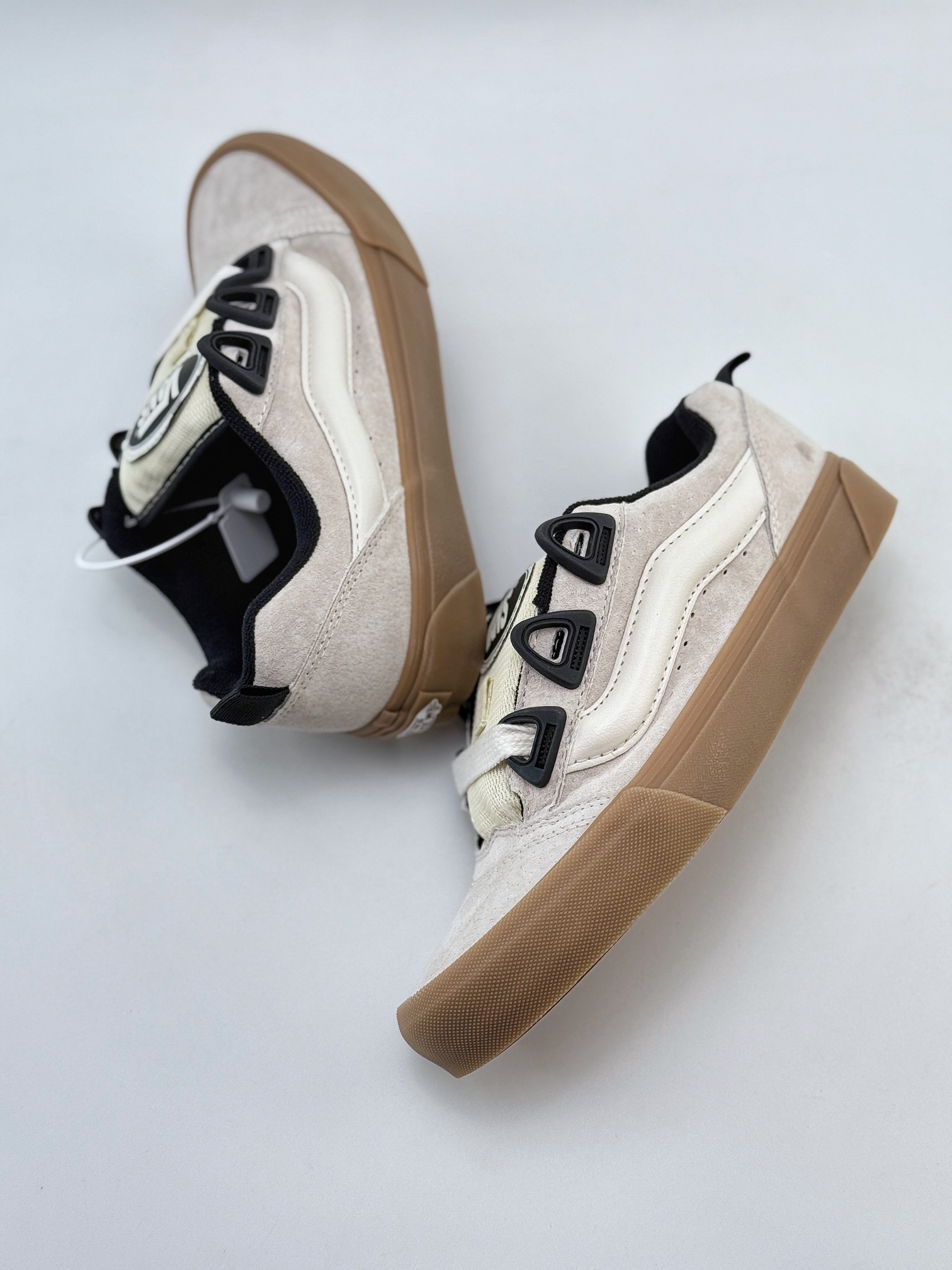 Vans Knu Skool 百搭休闲防滑减震低帮板鞋