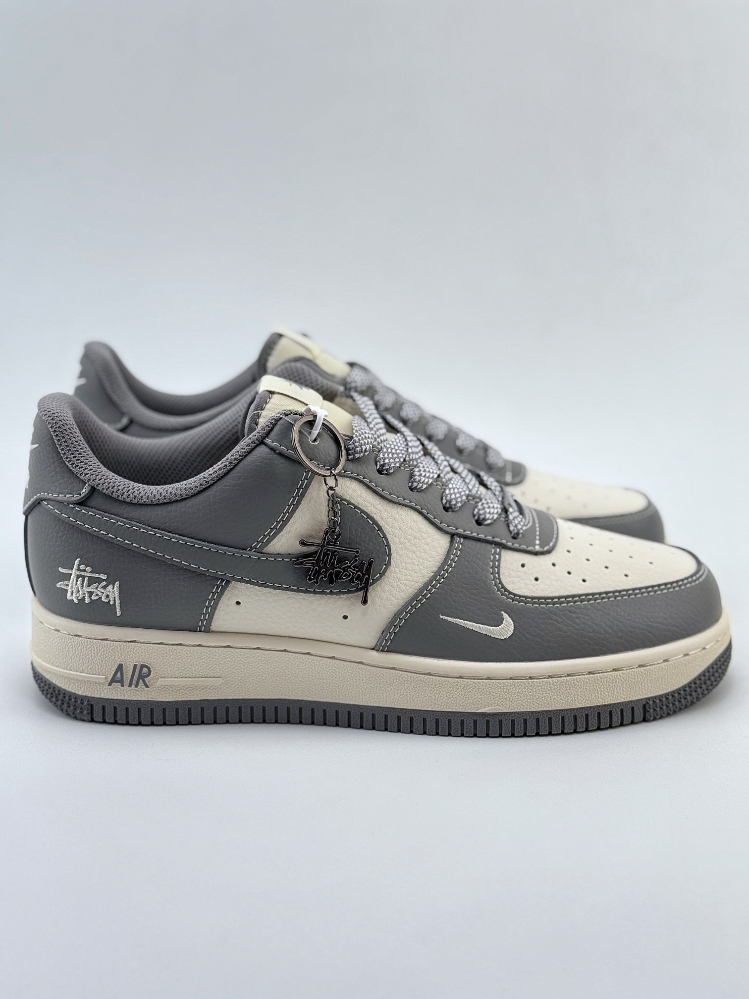 Nike Air Force 1 Low 07 x Stussy 米灰满天星 BB5353-512