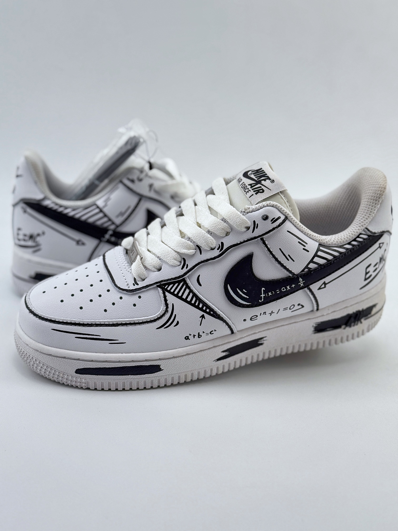 Nike Air Force 1 Low 07 毕业季主题定制 文理公式 校园涂鸦 黑白 CT7724-111