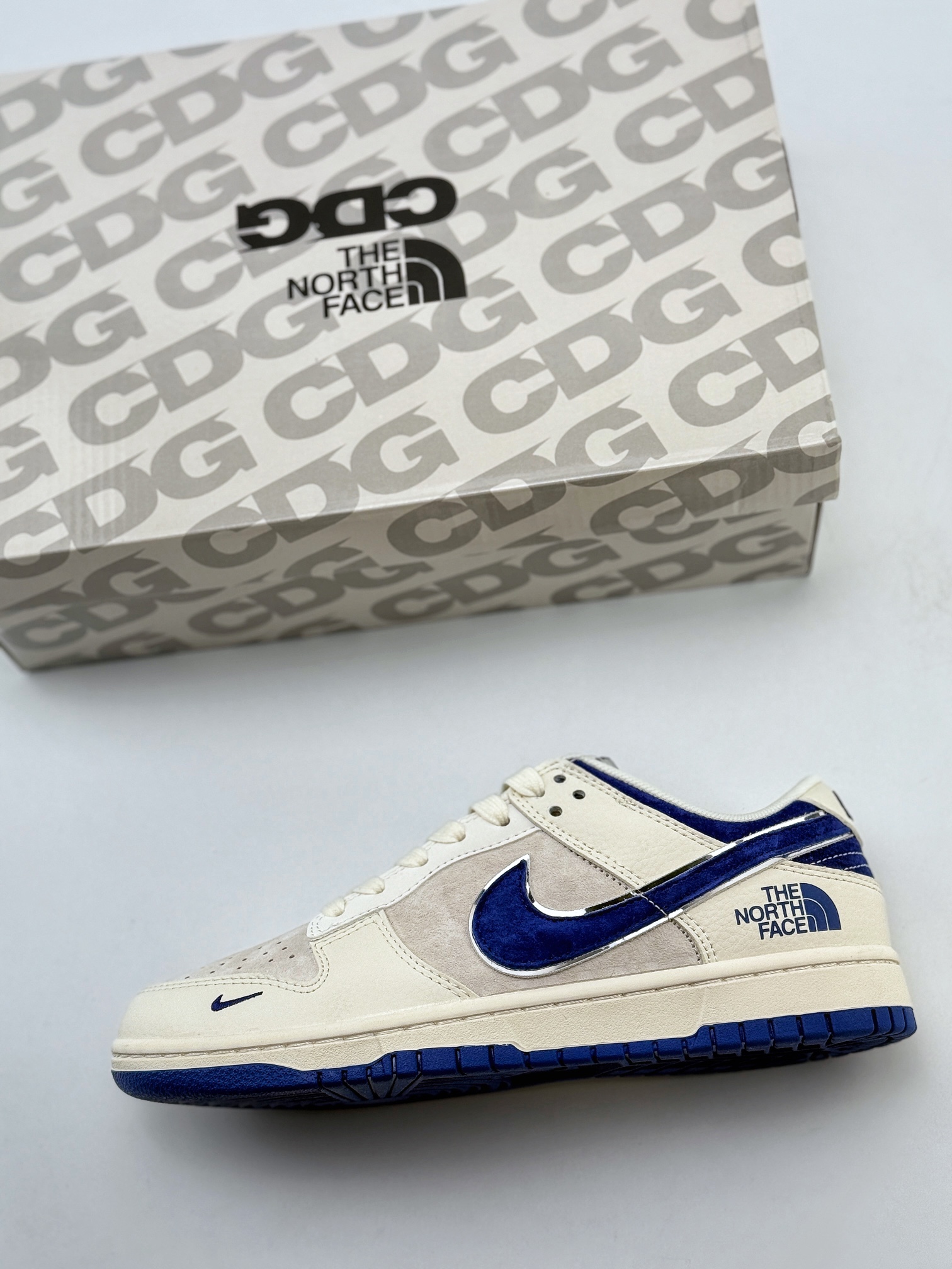 Nike SB Dunk Low x The North Face x CDG 白蓝 DQ1098-512