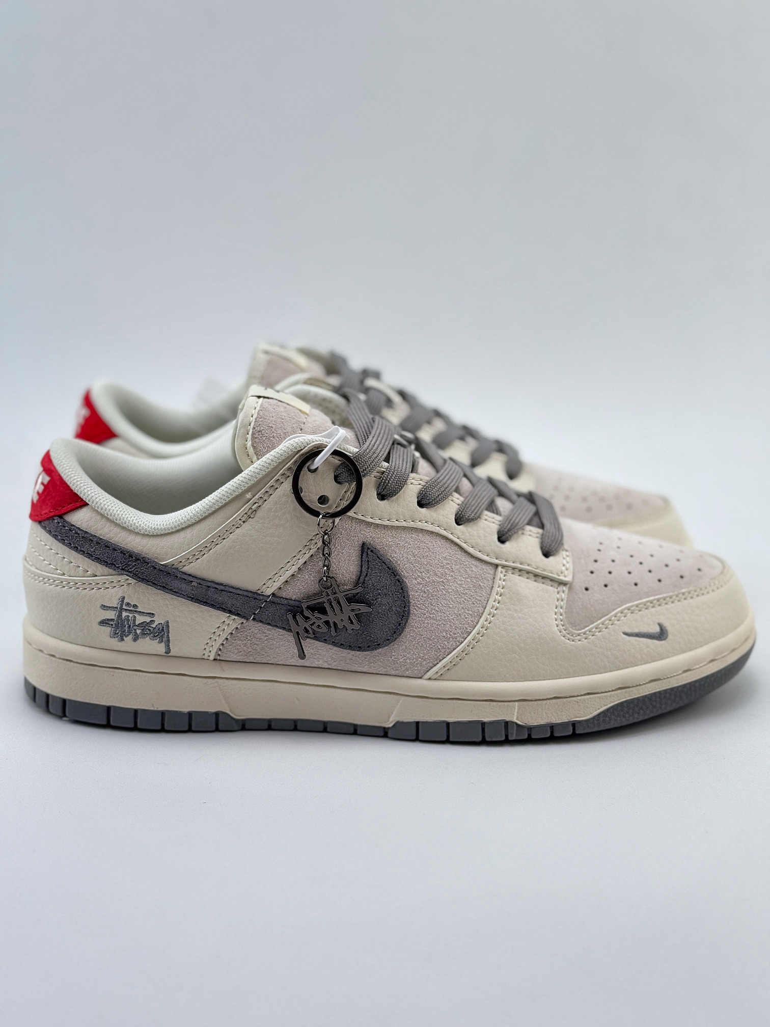 Nike SB Dunk Low x Stussy 白灰红满天星 XY1688-015