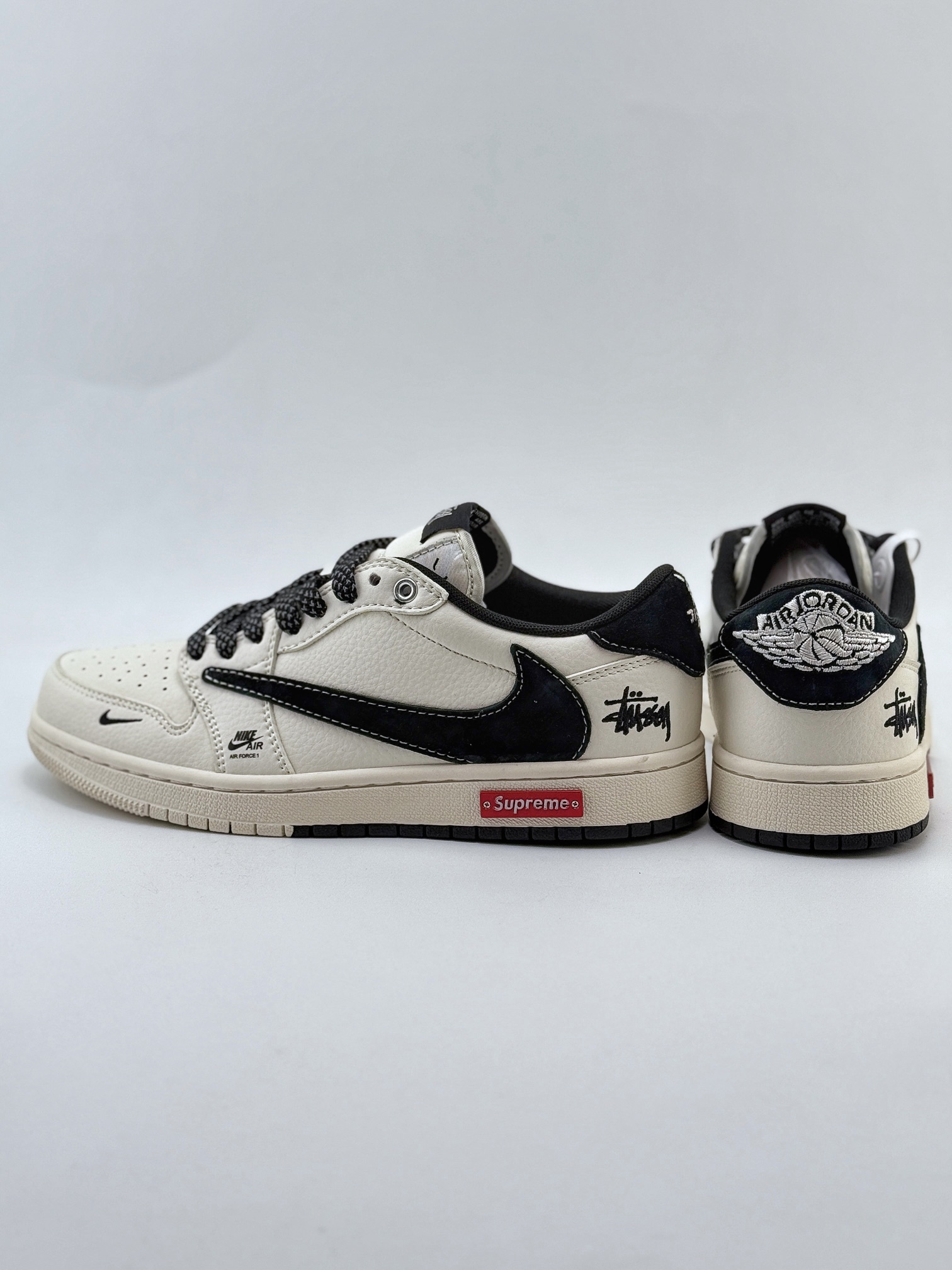 Travis Scott x Nike Air Jordan 1 Low x Supreme x Stussy Air Jordan 1 Low 反转白黑满天星倒钩  SJ2068-129