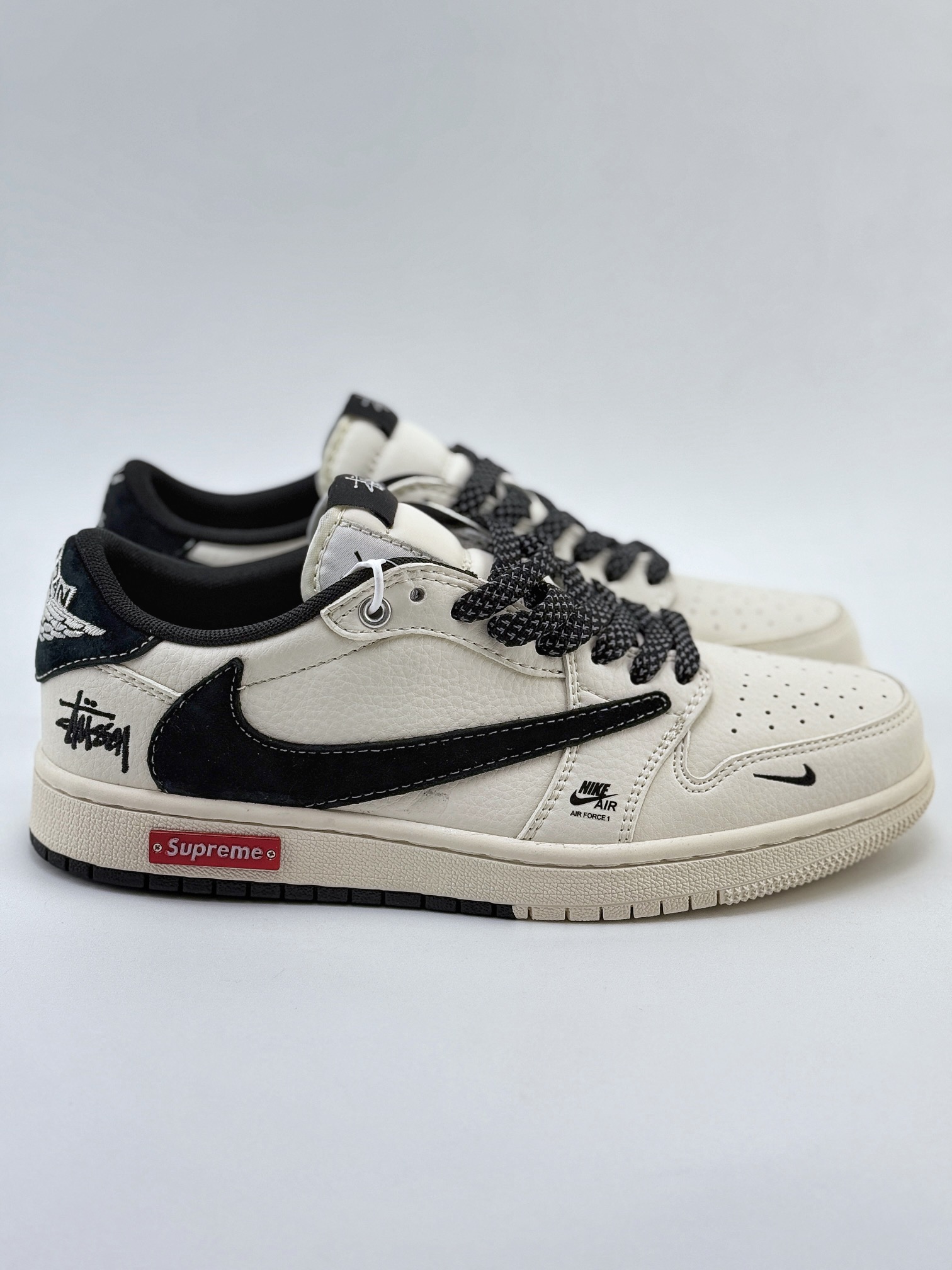 Travis Scott x Nike Air Jordan 1 Low x Supreme x Stussy Air Jordan 1 Low 反转白黑满天星倒钩  SJ2068-129